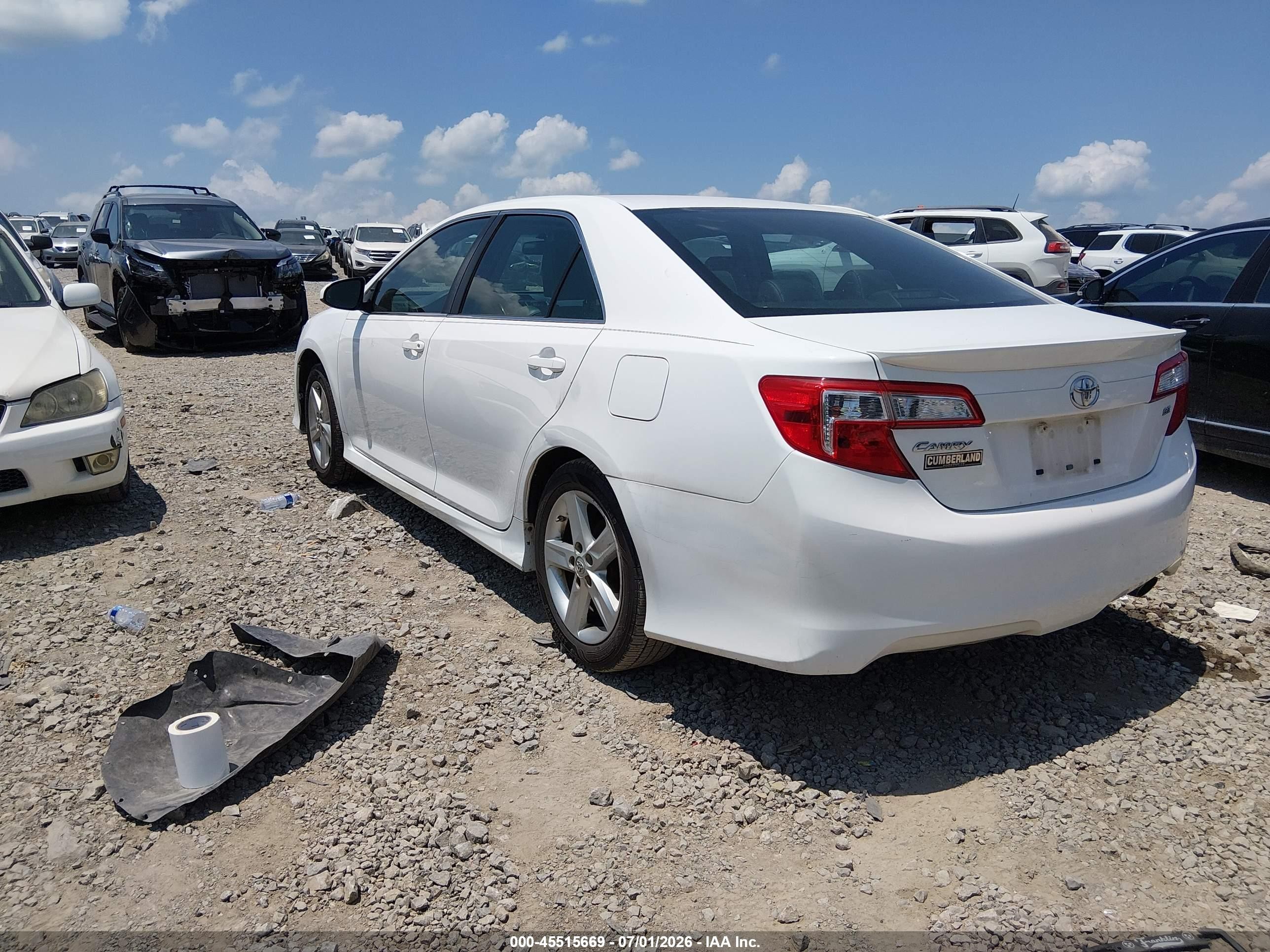 2013 Toyota Camry Se White vin: 4T1BF1FKXDU241452