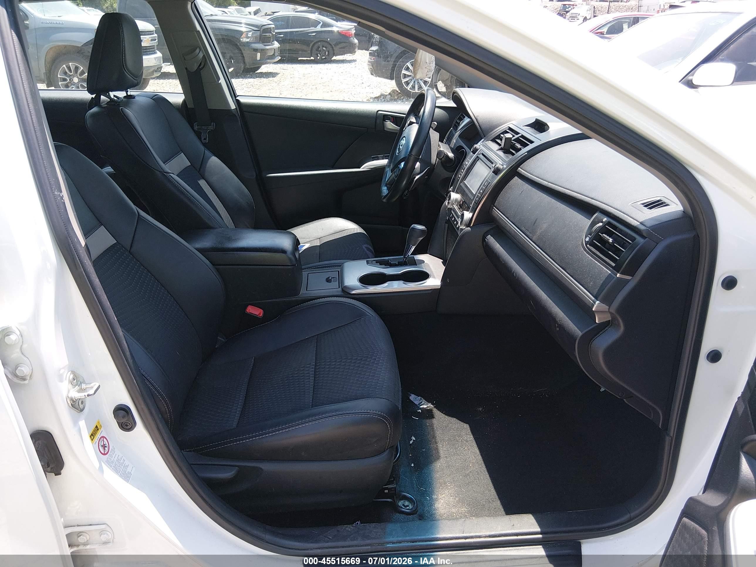 2013 Toyota Camry Se White vin: 4T1BF1FKXDU241452