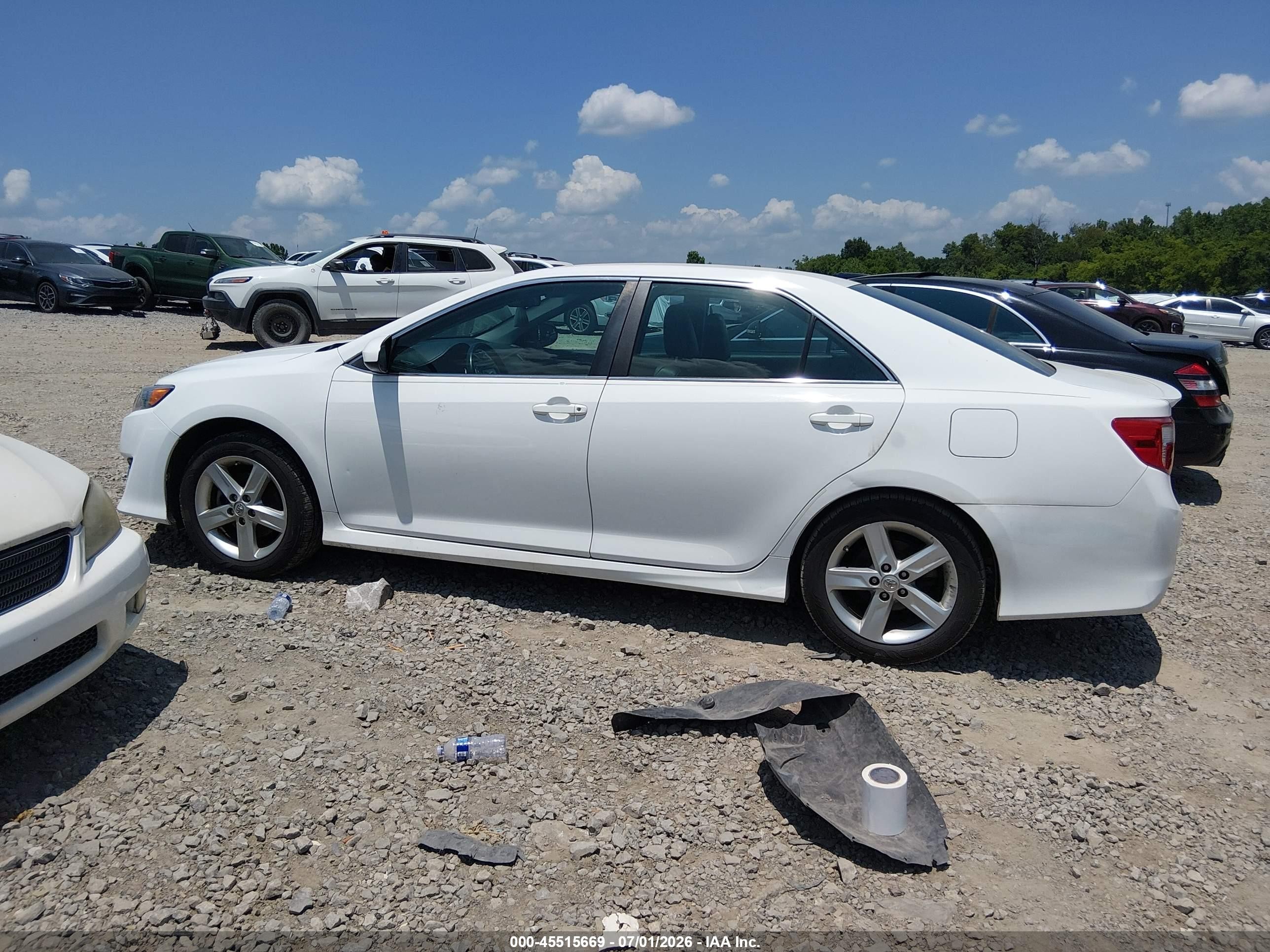 2013 Toyota Camry Se White vin: 4T1BF1FKXDU241452