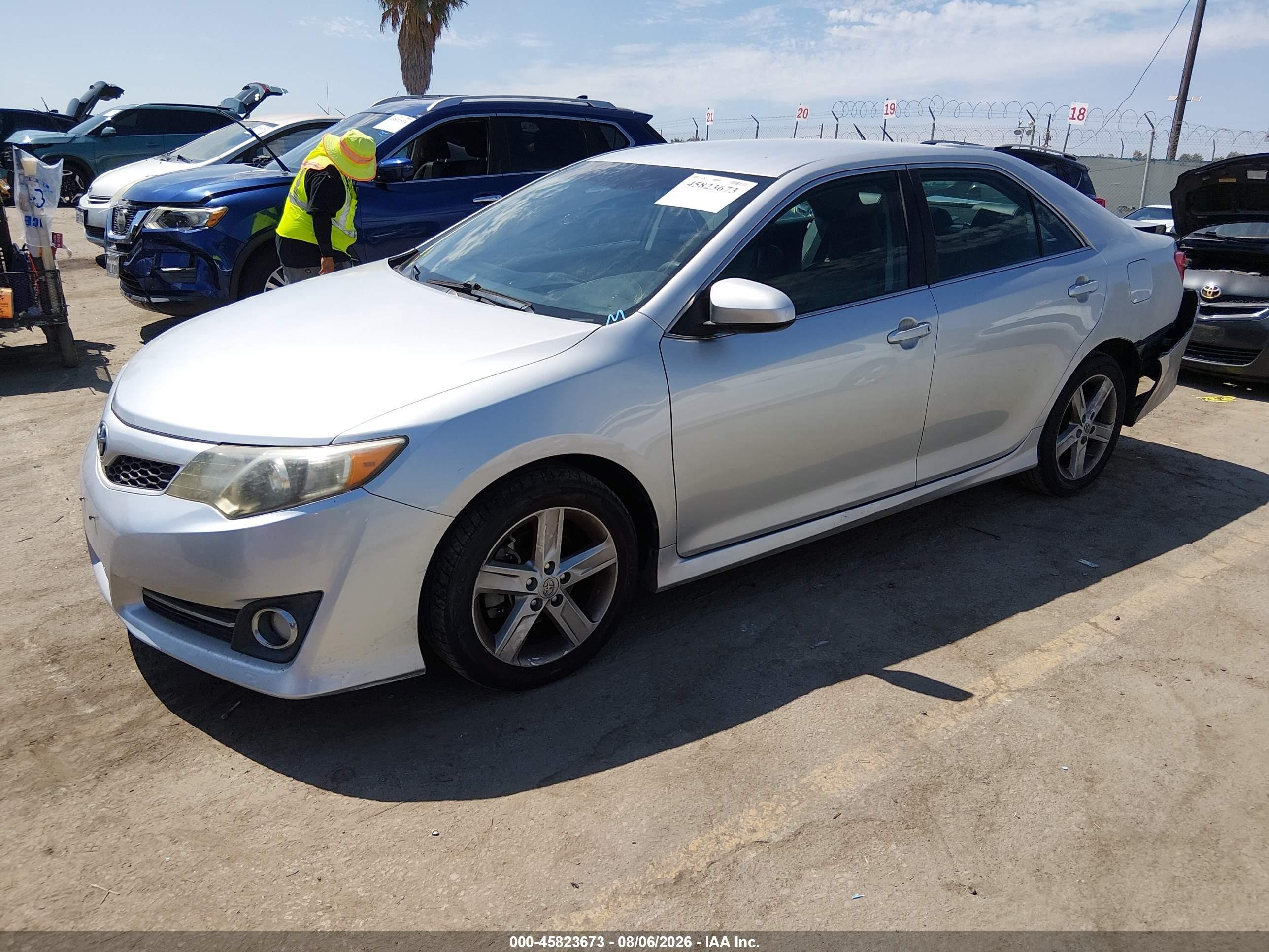 2013 Toyota Camry Se Серебряный vin: 4T1BF1FKXDU246294