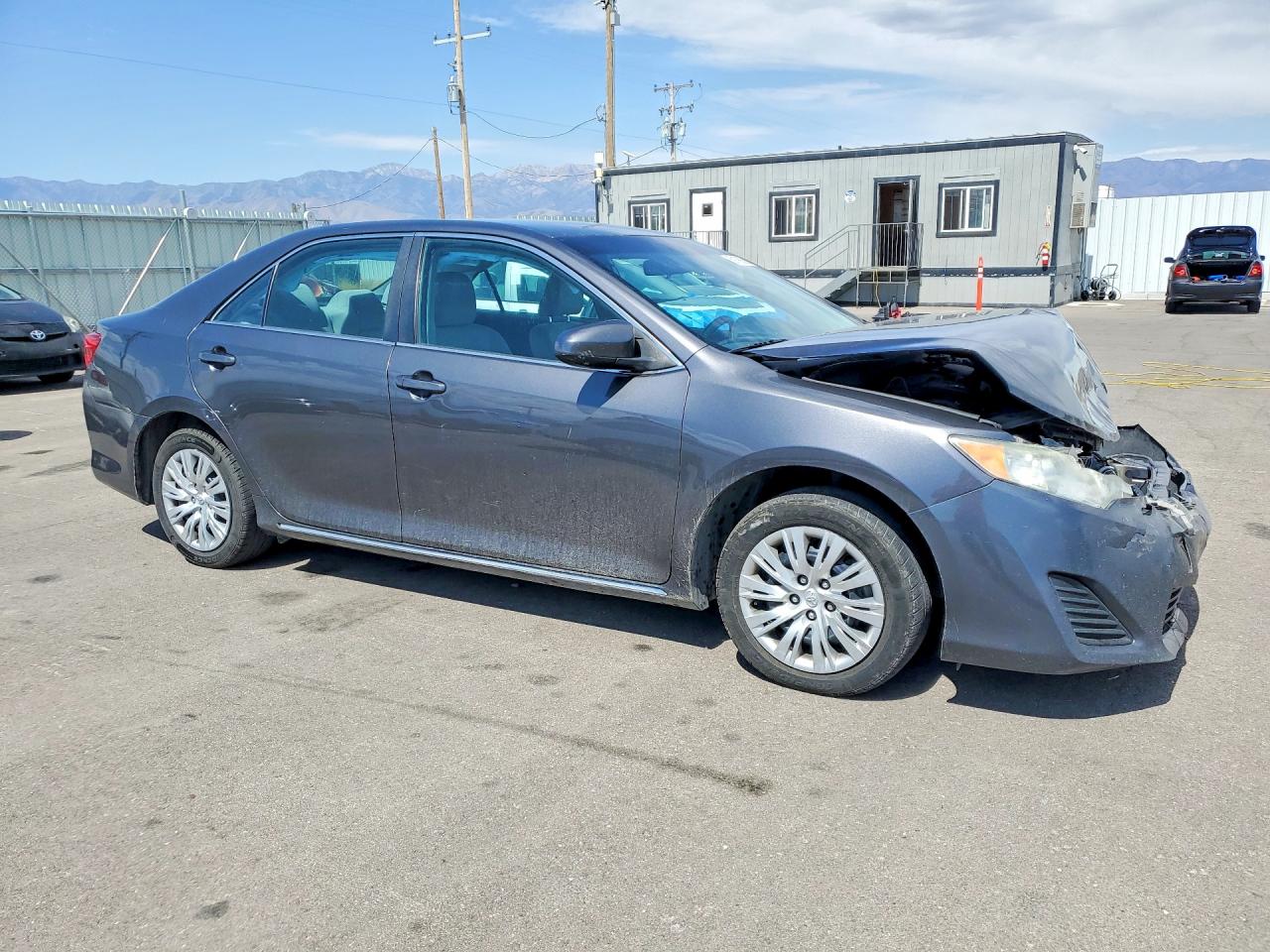 2013 Toyota Camry Le Beige vin: 4T1BF1FKXDU248370