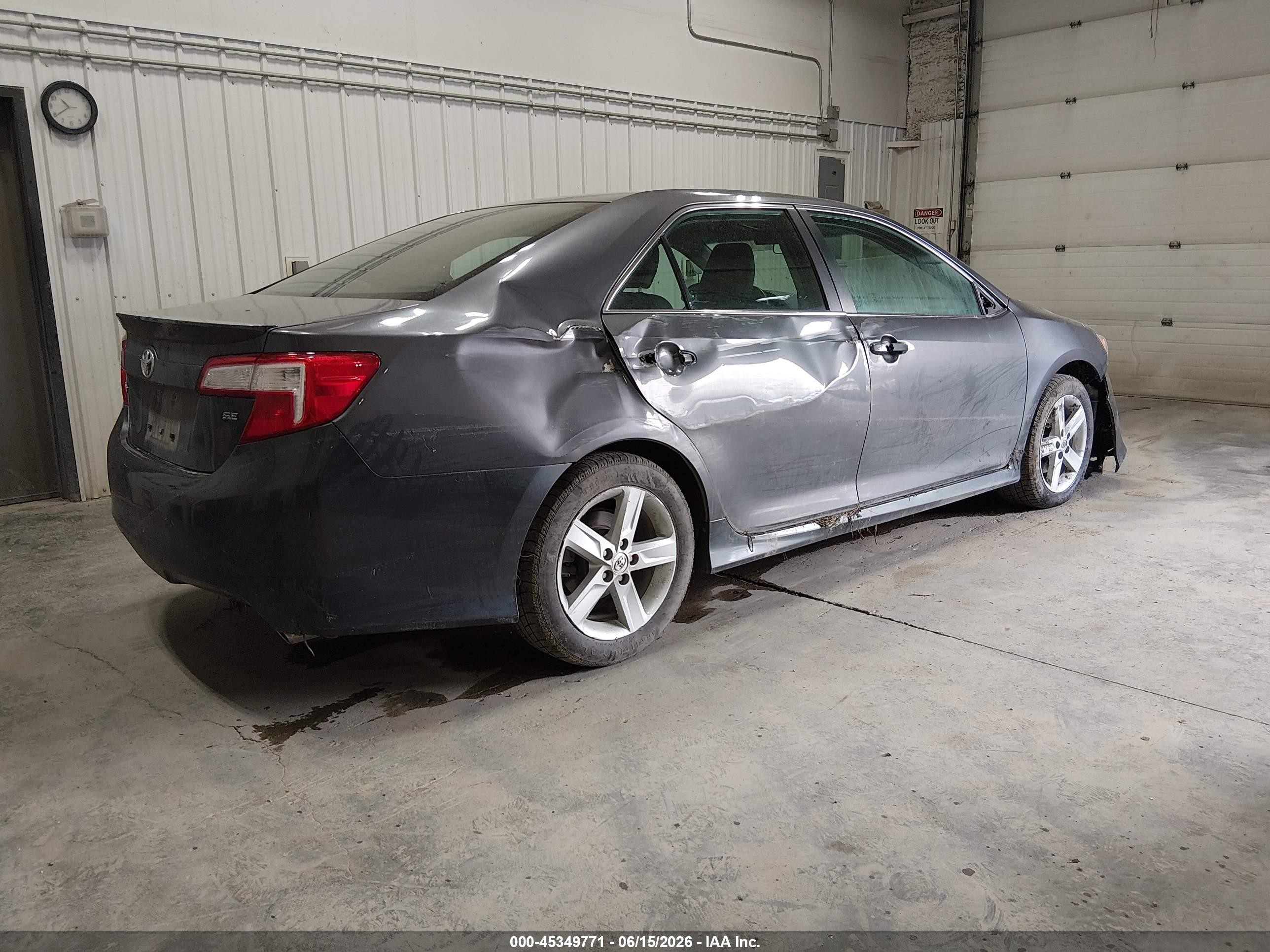 2013 Toyota Camry Se Gray vin: 4T1BF1FKXDU257554
