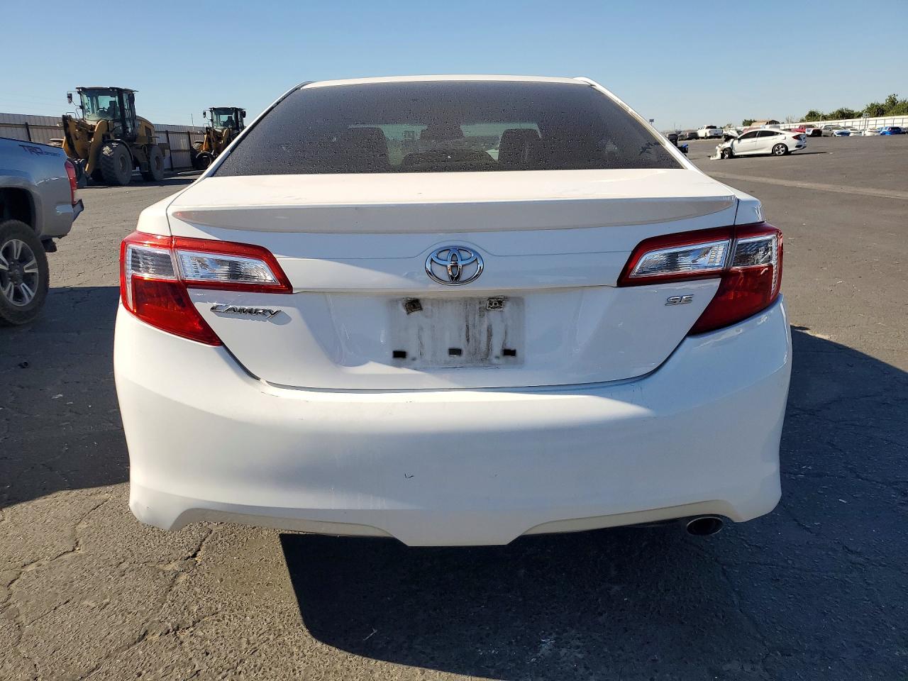2013 Toyota Camry Se White vin: 4T1BF1FKXDU266416