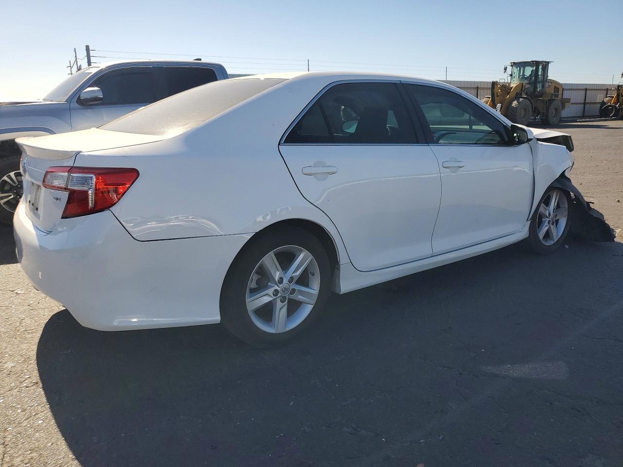 2013 Toyota Camry Se White vin: 4T1BF1FKXDU266416
