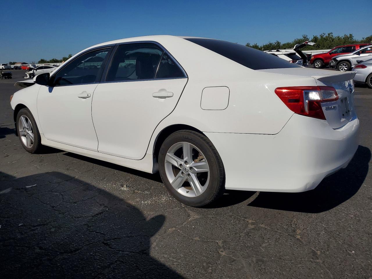2013 Toyota Camry Se White vin: 4T1BF1FKXDU266416