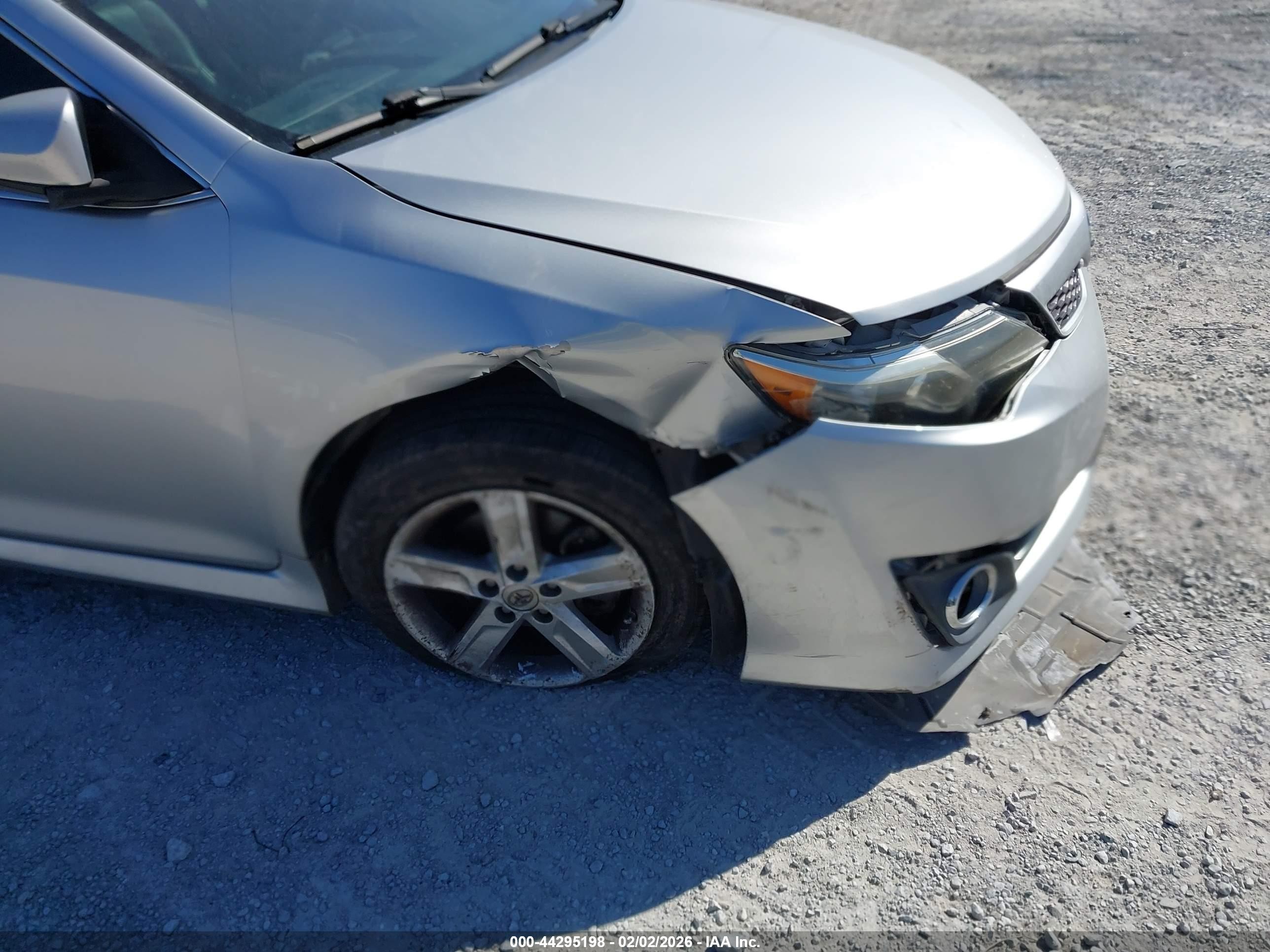2013 Toyota Camry Se Серебряный vin: 4T1BF1FKXDU279800