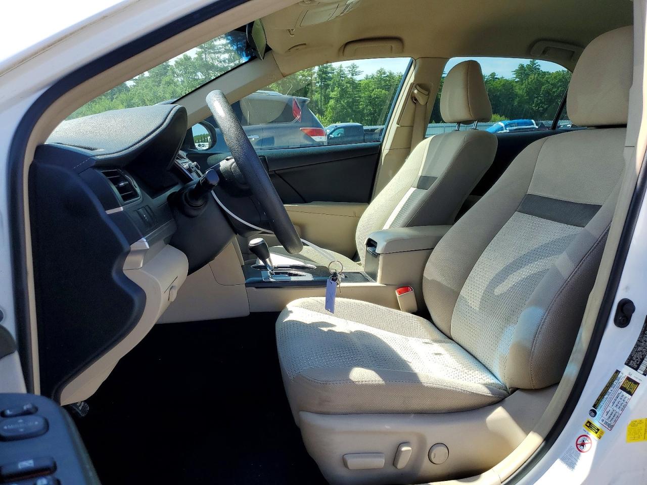 2013 Toyota Camry Le White vin: 4T1BF1FKXDU279876