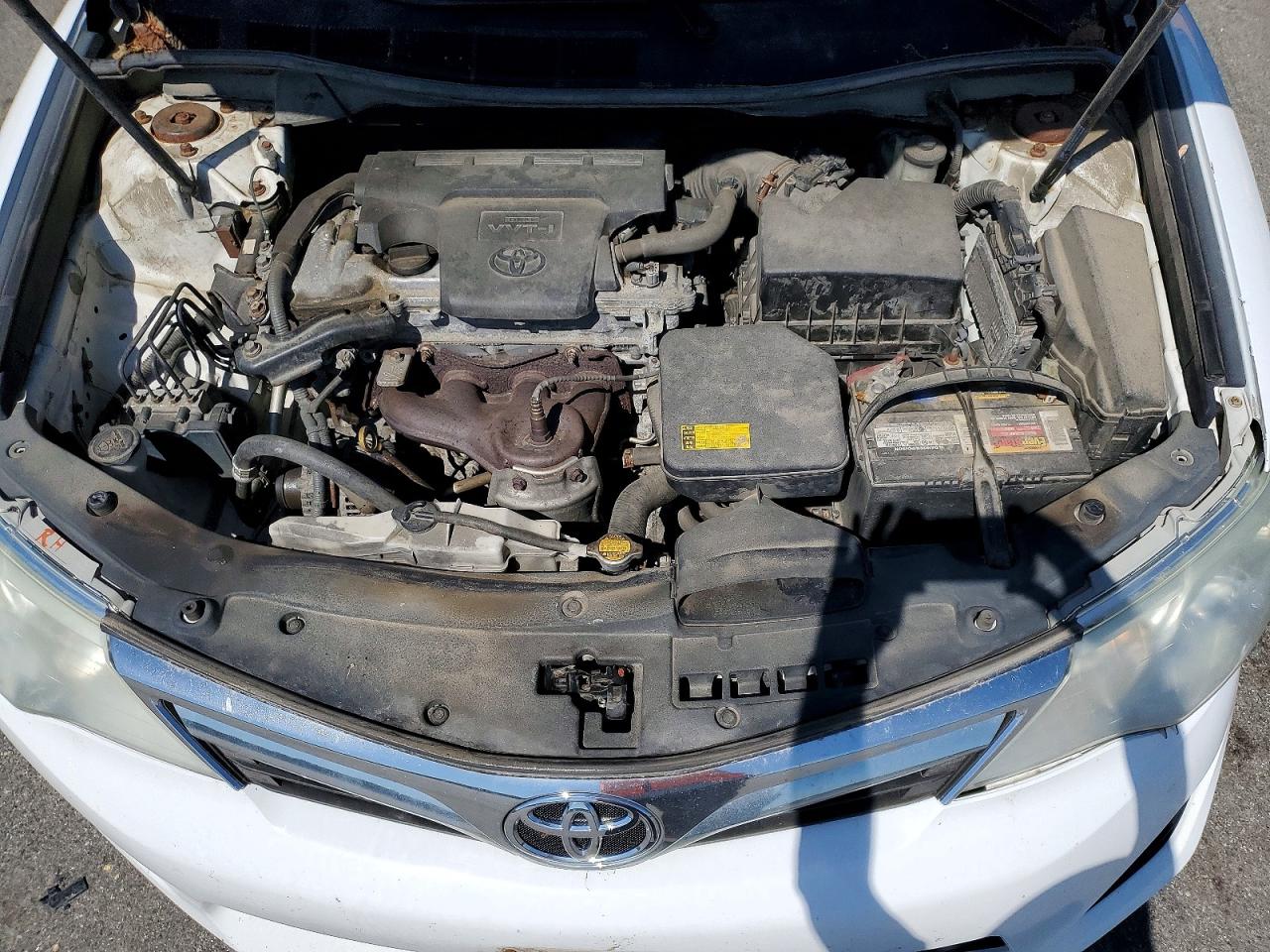 2013 Toyota Camry Le White vin: 4T1BF1FKXDU279876