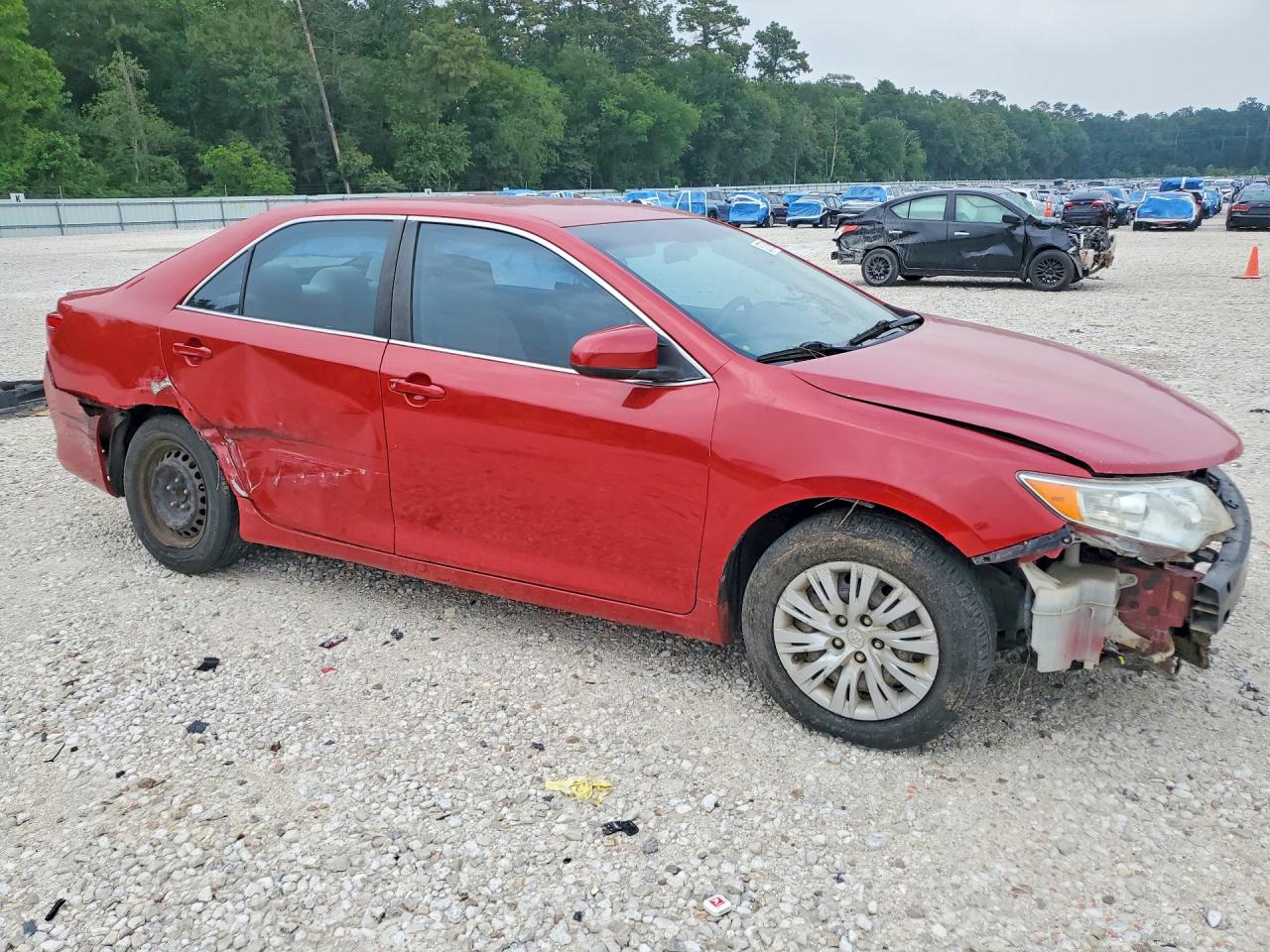 2013 Toyota Camry L Red vin: 4T1BF1FKXDU637641