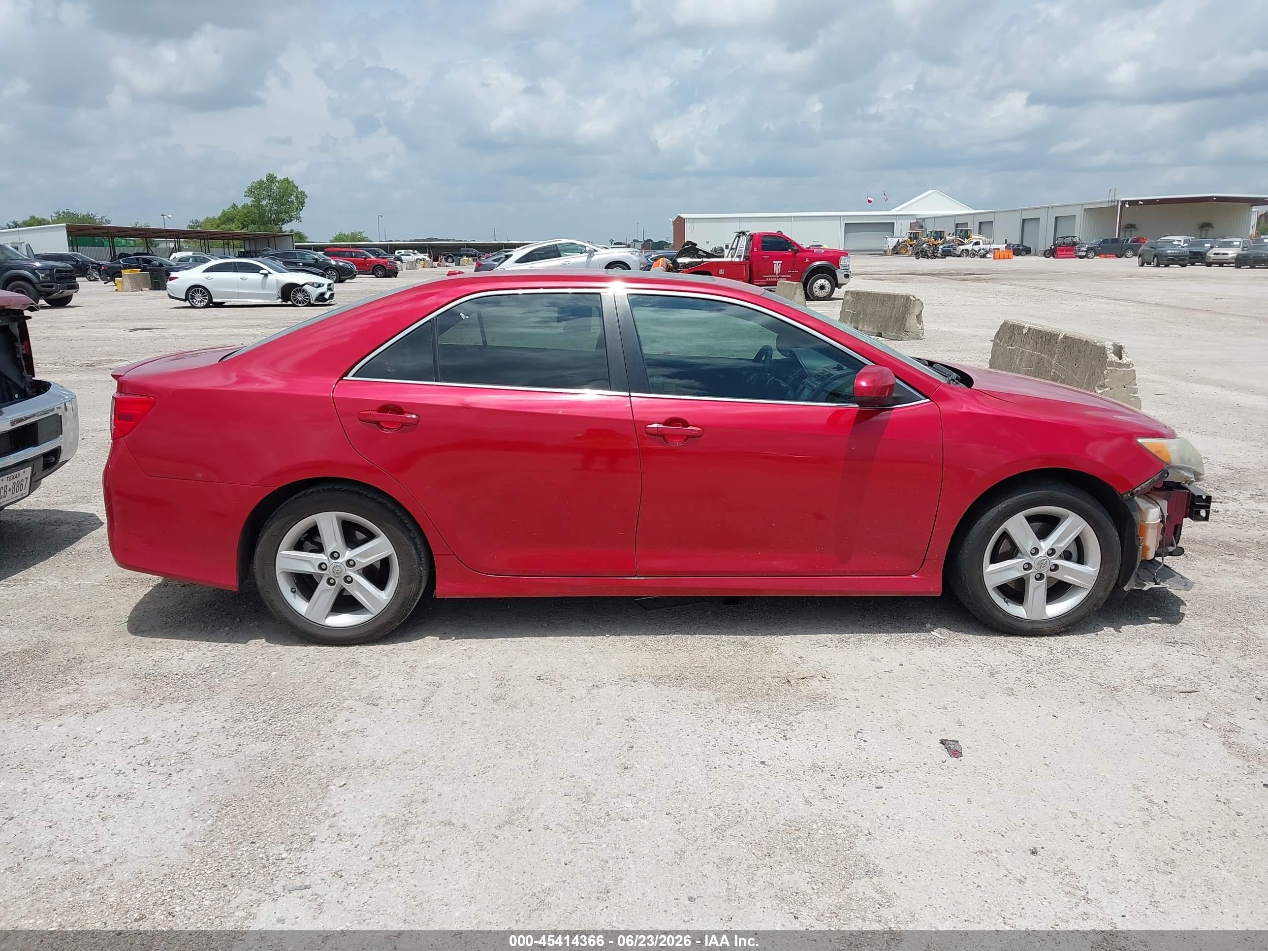 2013 Toyota Camry Se Красный vin: 4T1BF1FKXDU659378