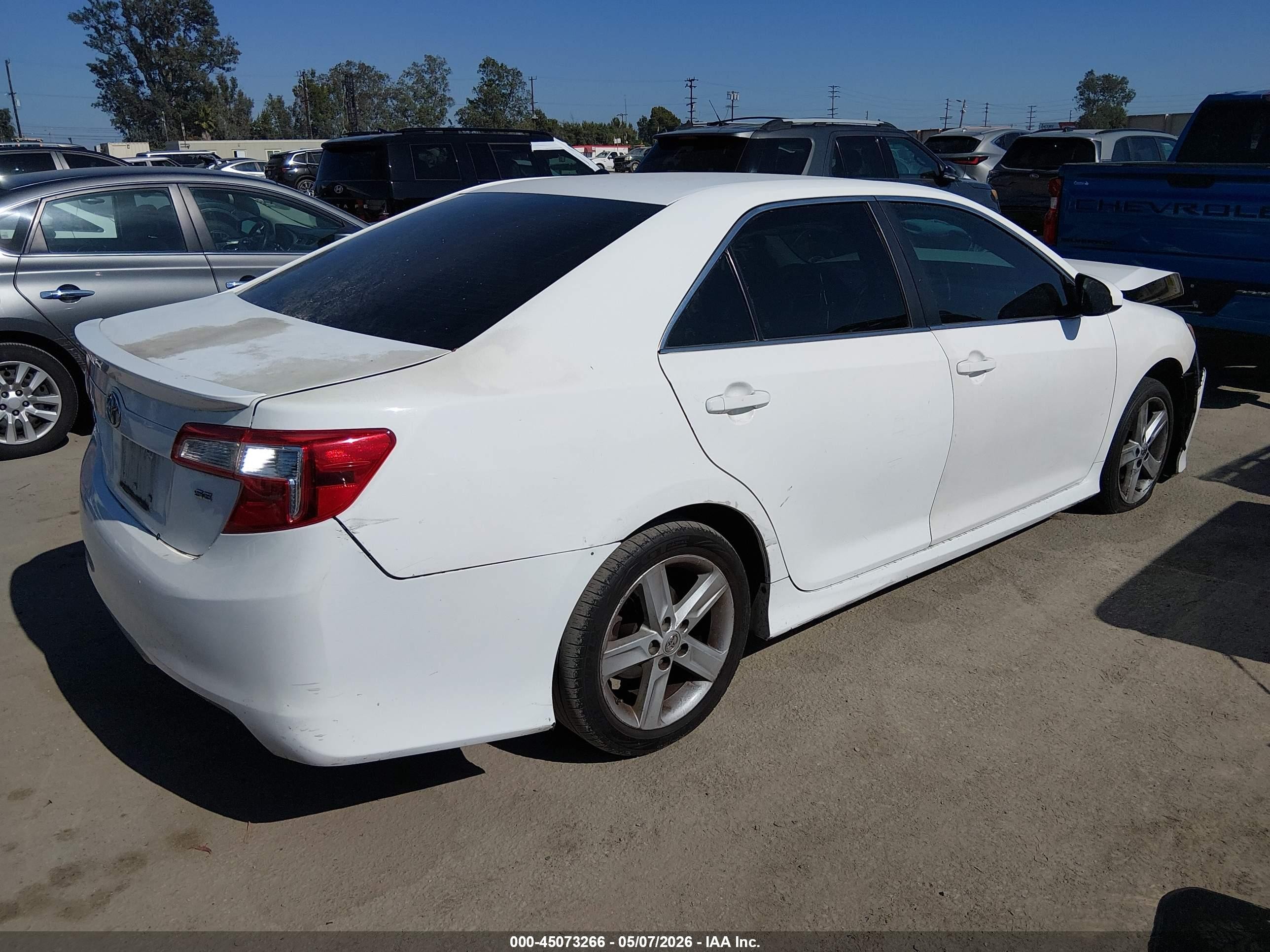 2013 Toyota Camry Se Белый vin: 4T1BF1FKXDU665181