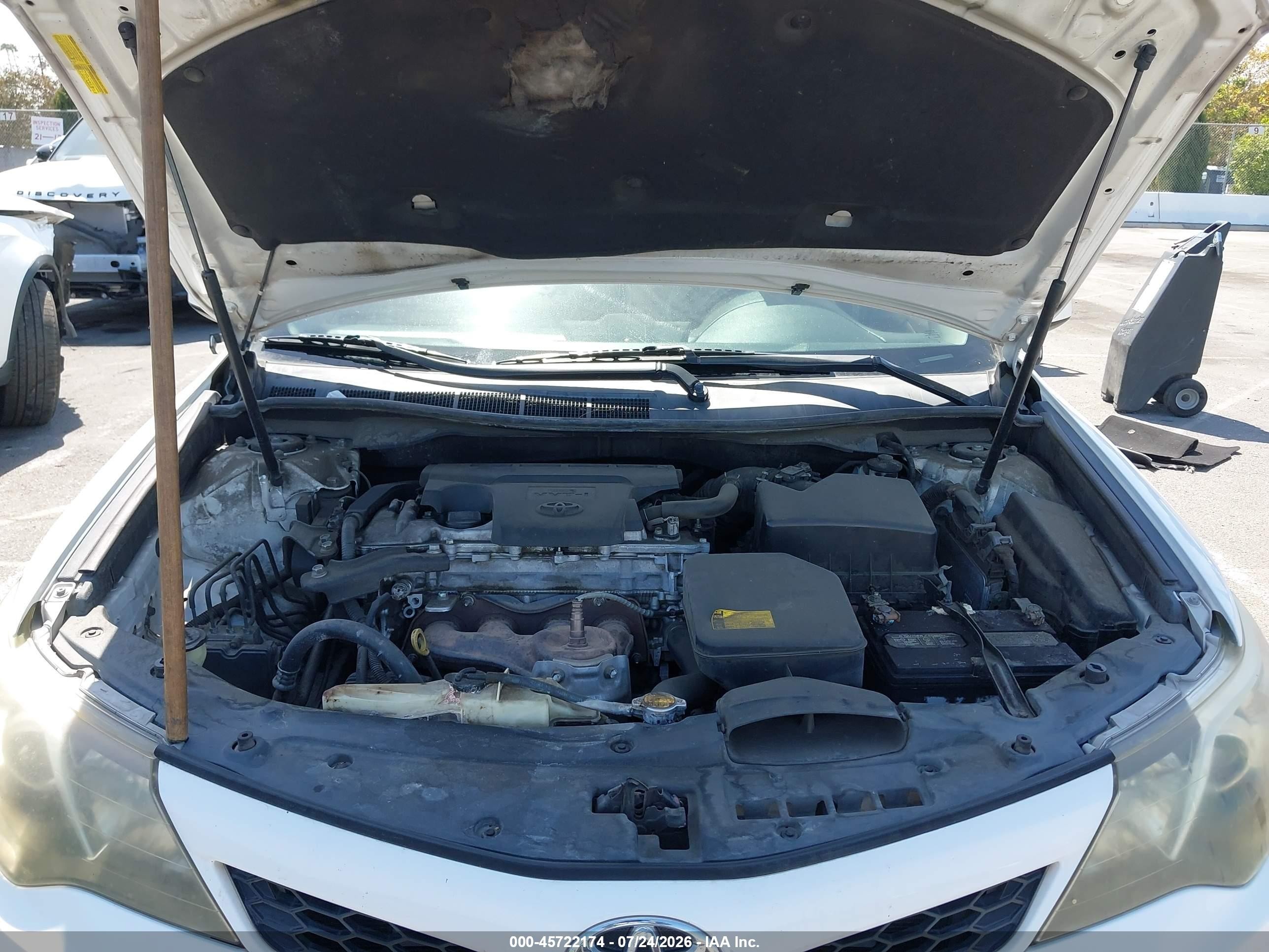2013 Toyota Camry Se White vin: 4T1BF1FKXDU668159