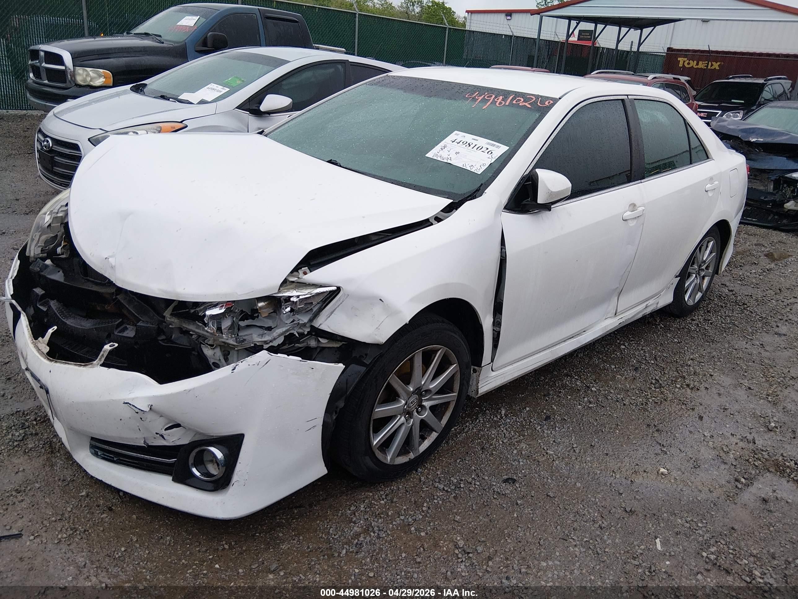 2013 Toyota Camry Se White vin: 4T1BF1FKXDU685527