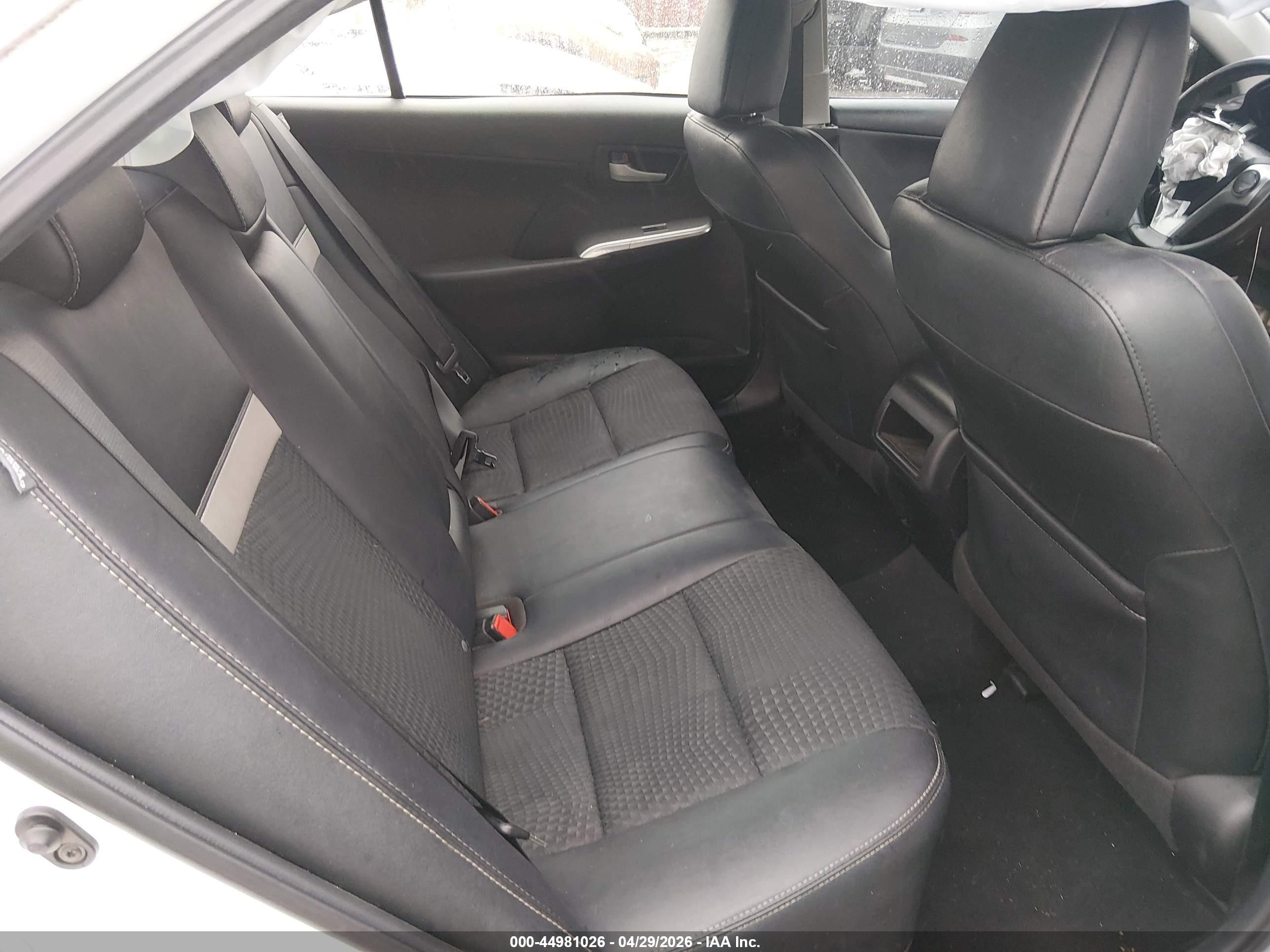 2013 Toyota Camry Se White vin: 4T1BF1FKXDU685527