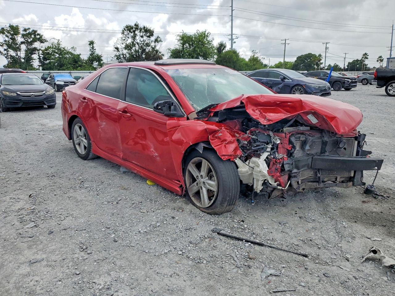 2013 Toyota Camry Se Red vin: 4T1BF1FKXDU692896