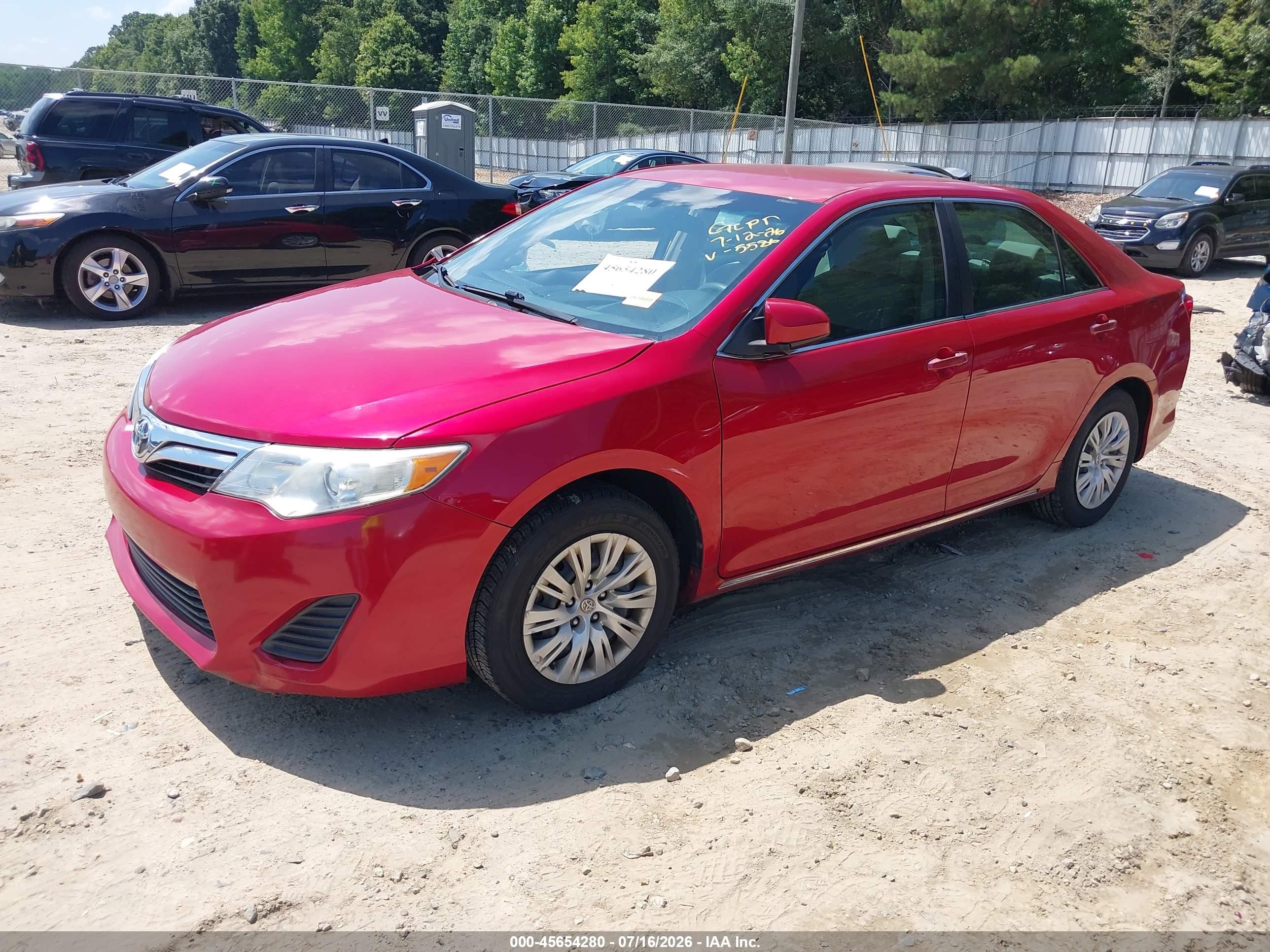 2013 Toyota Camry Le Red vin: 4T1BF1FKXDU695586