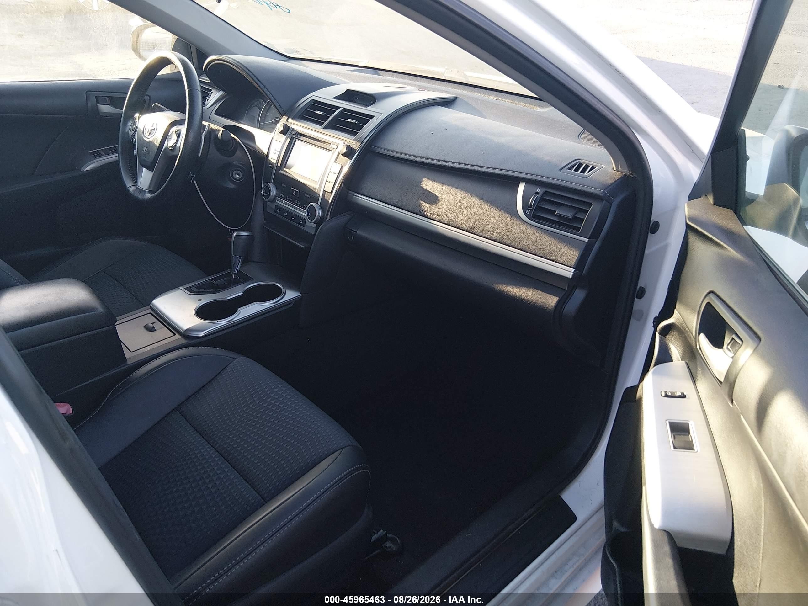 2013 Toyota Camry Se White vin: 4T1BF1FKXDU698388