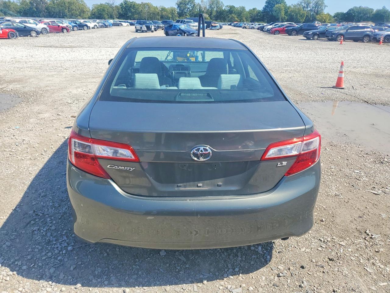 2013 Toyota Camry Le Gray vin: 4T1BF1FKXDU705355
