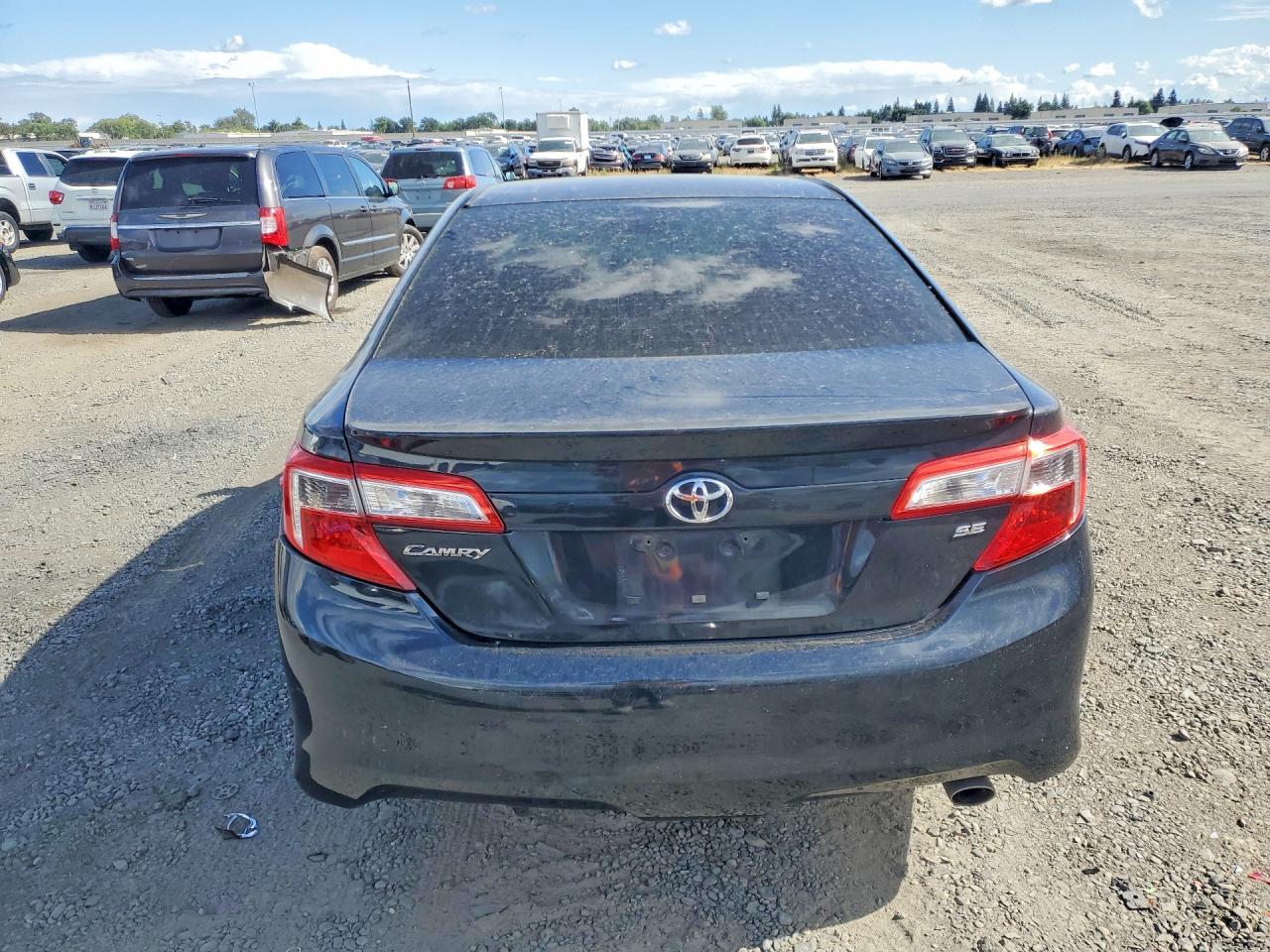 2014 Toyota Camry Se Черный vin: 4T1BF1FKXEU304437