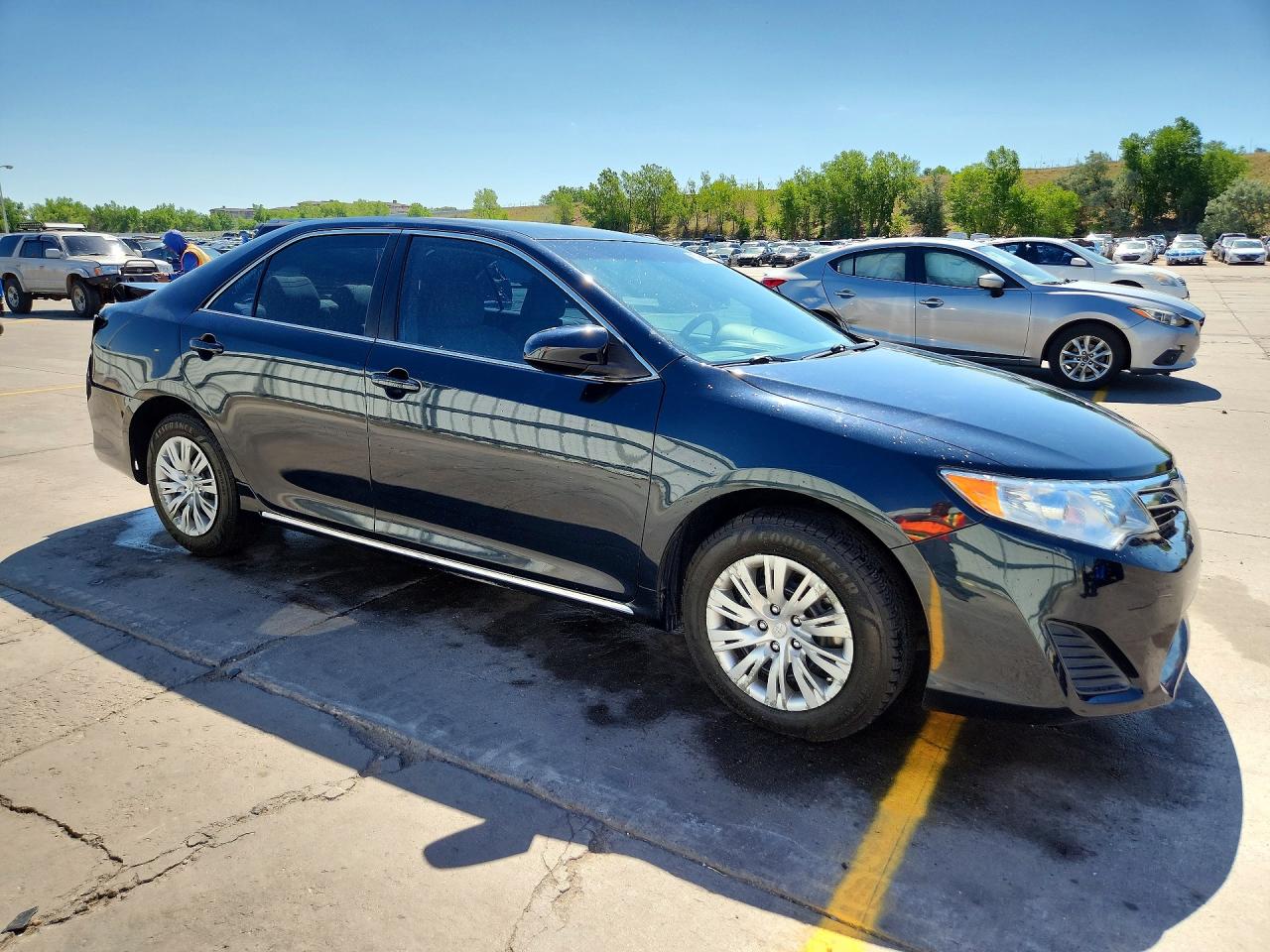 2014 Toyota Camry Le Charcoal vin: 4T1BF1FKXEU312571
