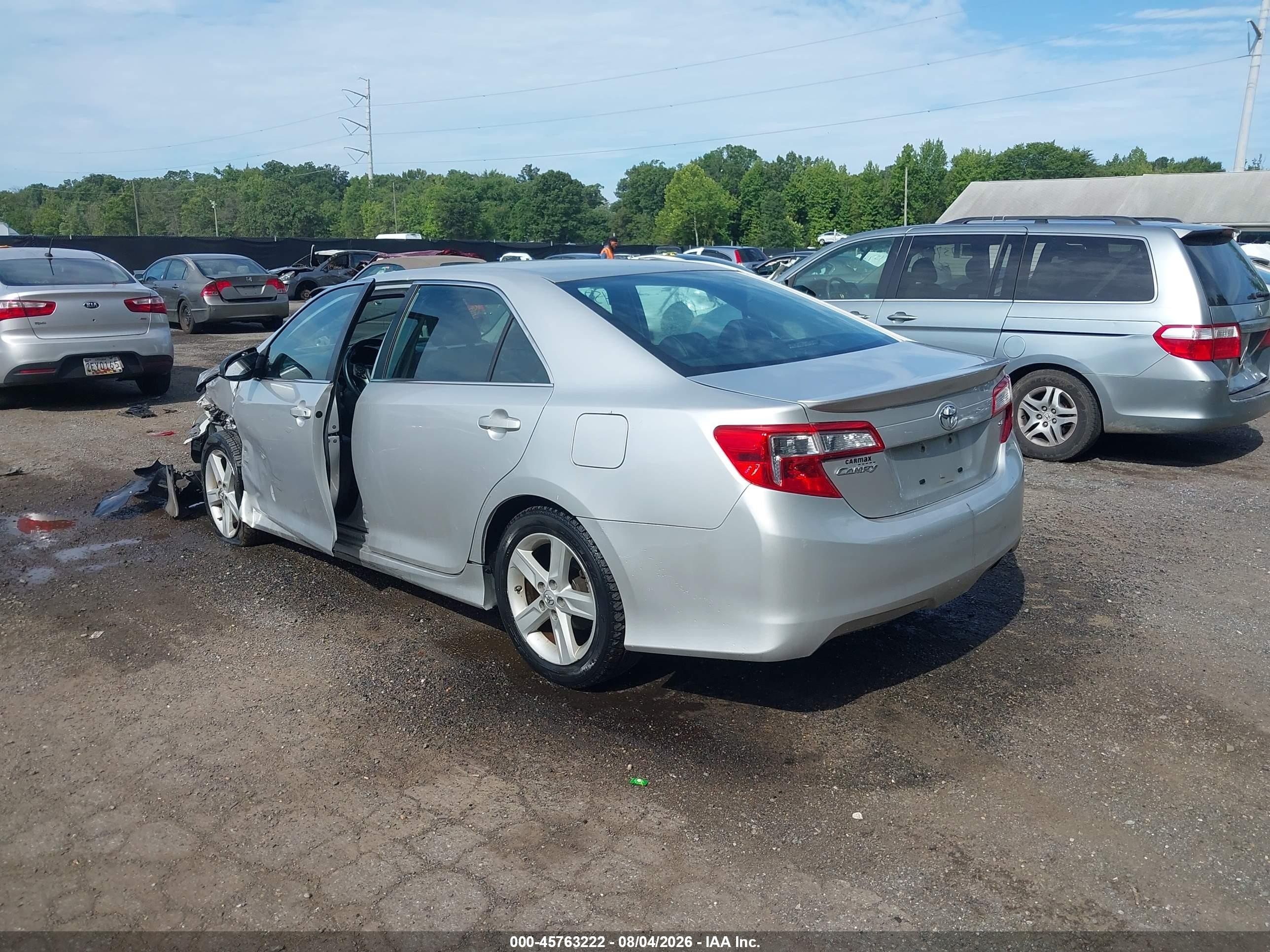 2014 Toyota Camry Se Silver vin: 4T1BF1FKXEU316085