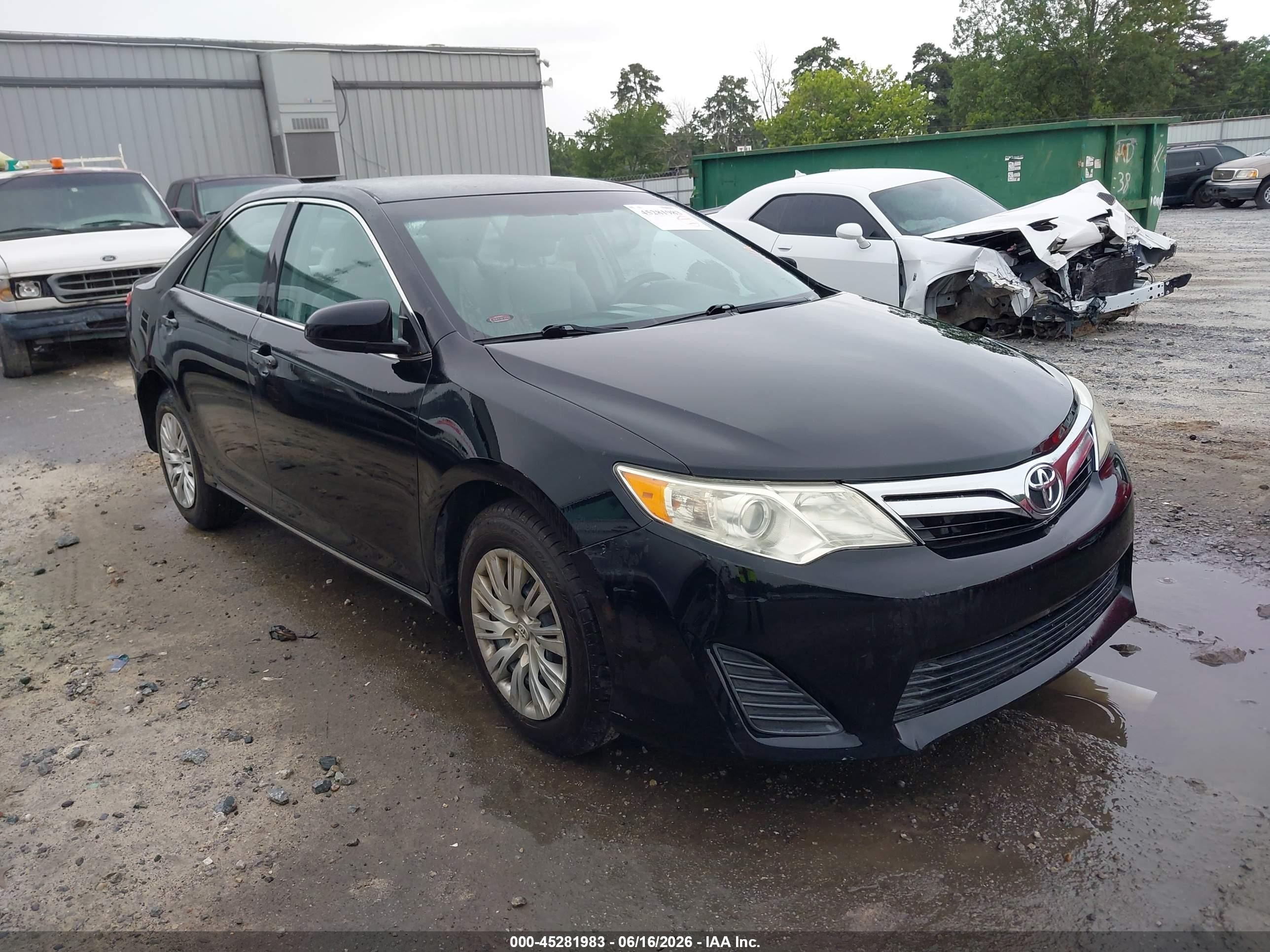 2014 Toyota Camry Le Black vin: 4T1BF1FKXEU317043