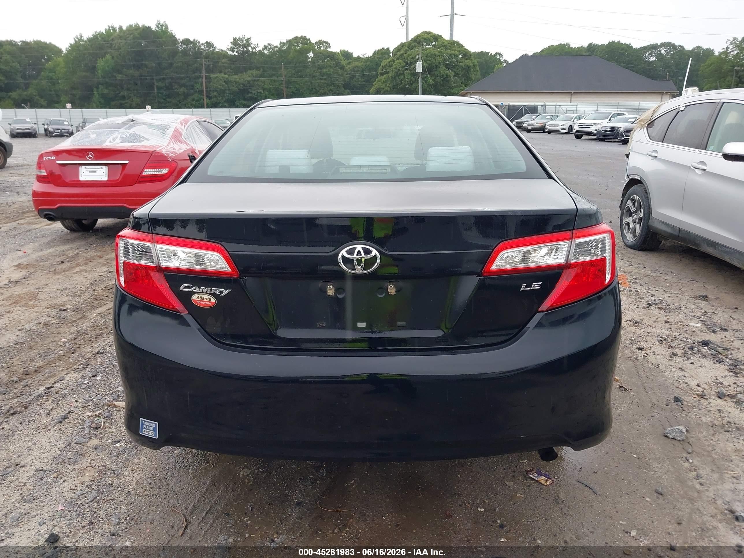 2014 Toyota Camry Le Black vin: 4T1BF1FKXEU317043