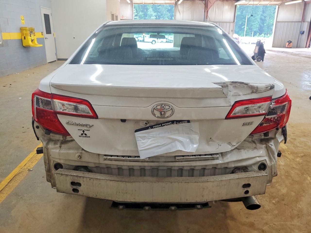 2014 Toyota Camry Se White vin: 4T1BF1FKXEU323098