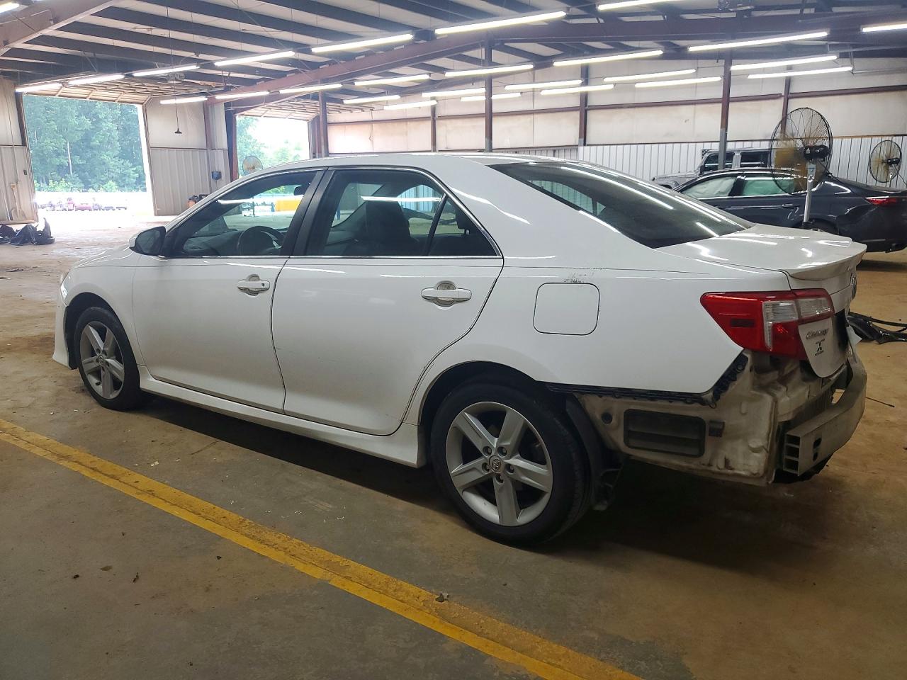2014 Toyota Camry Se White vin: 4T1BF1FKXEU323098