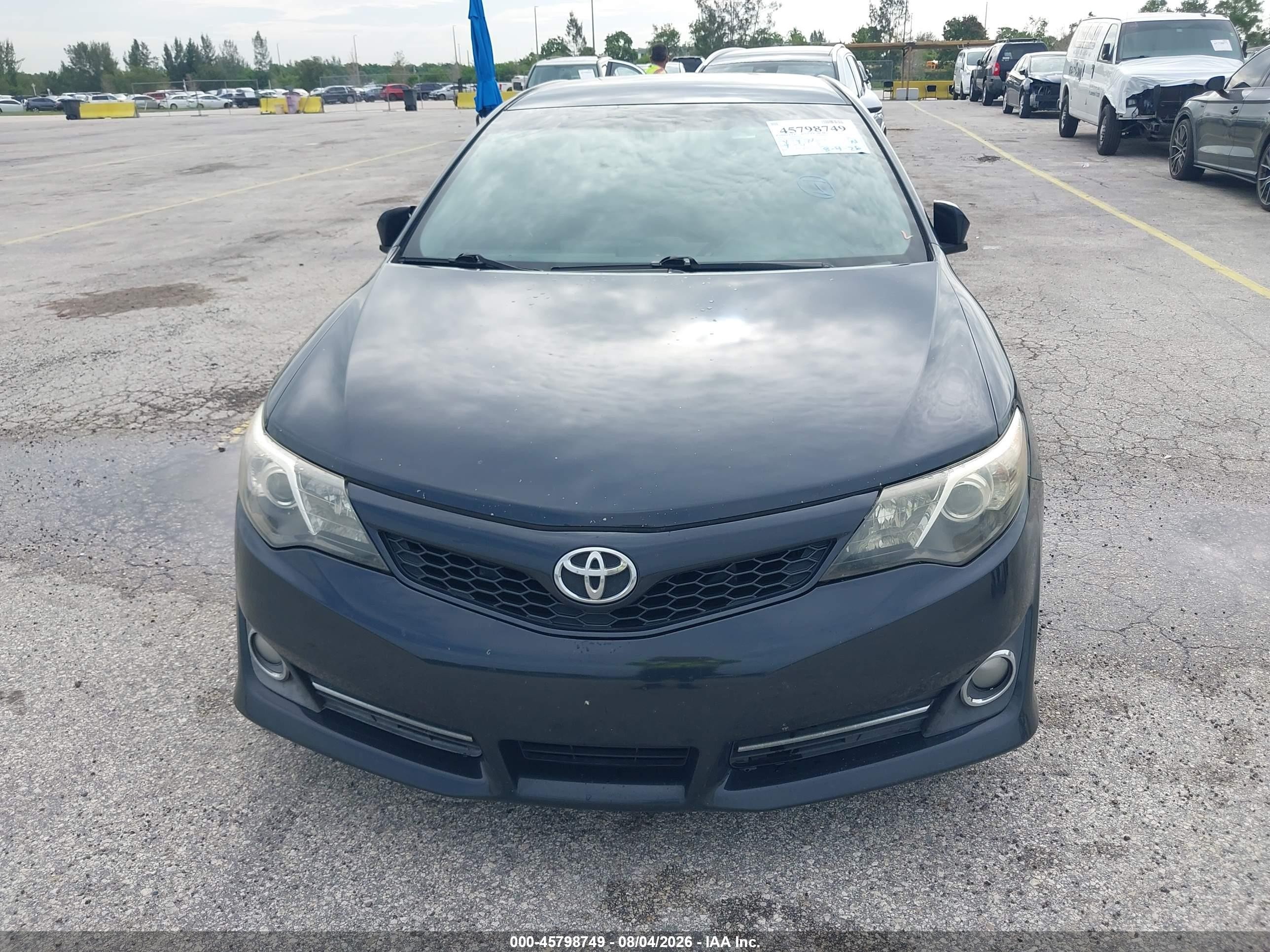 2014 Toyota Camry Se Dark Blue vin: 4T1BF1FKXEU325580