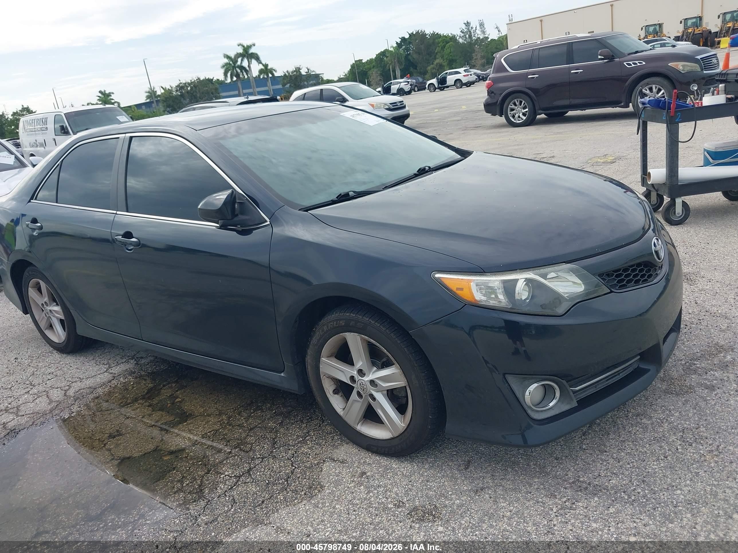 2014 Toyota Camry Se Dark Blue vin: 4T1BF1FKXEU325580