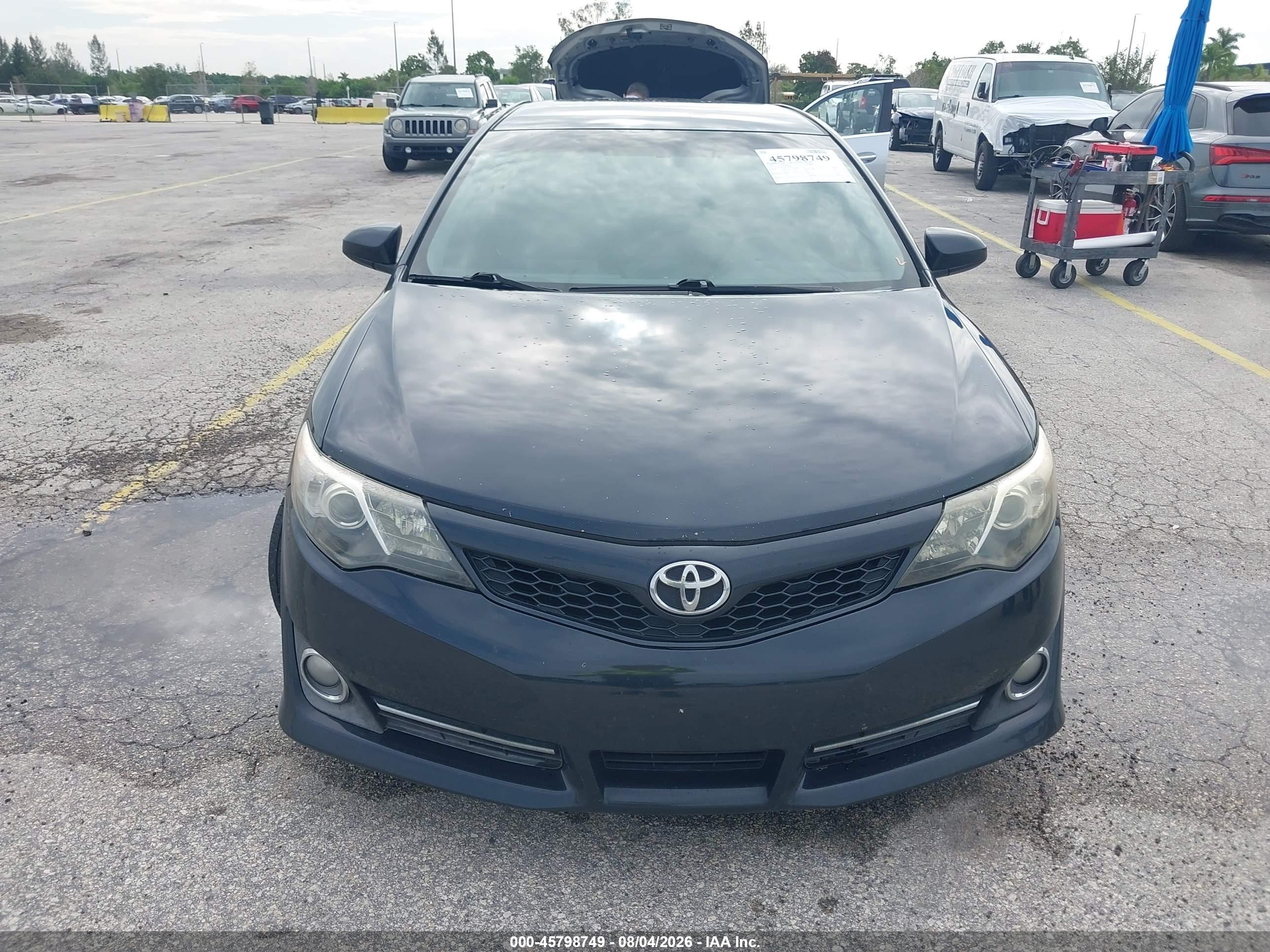 2014 Toyota Camry Se Dark Blue vin: 4T1BF1FKXEU325580