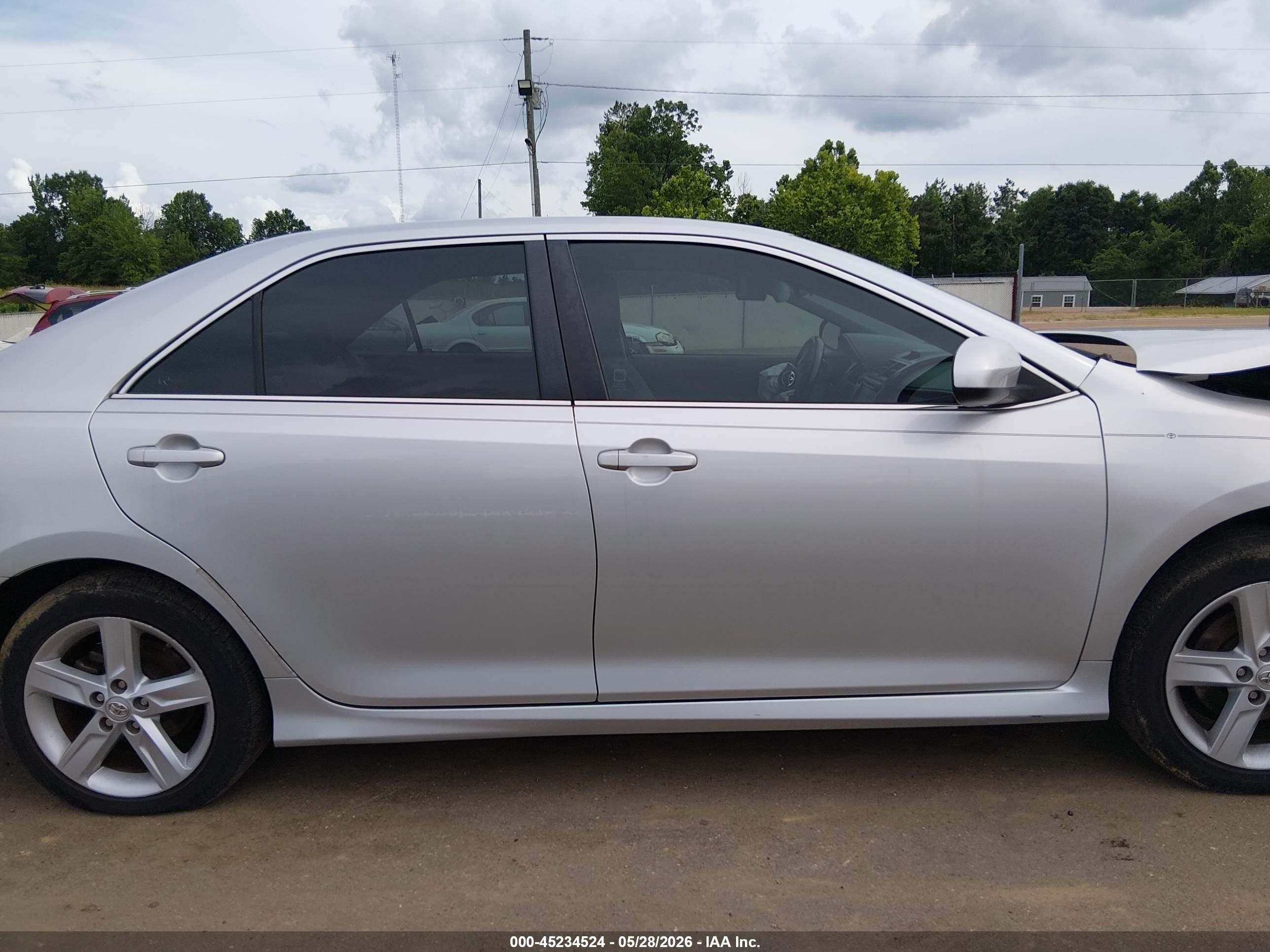 2014 Toyota Camry Se Silver vin: 4T1BF1FKXEU328446