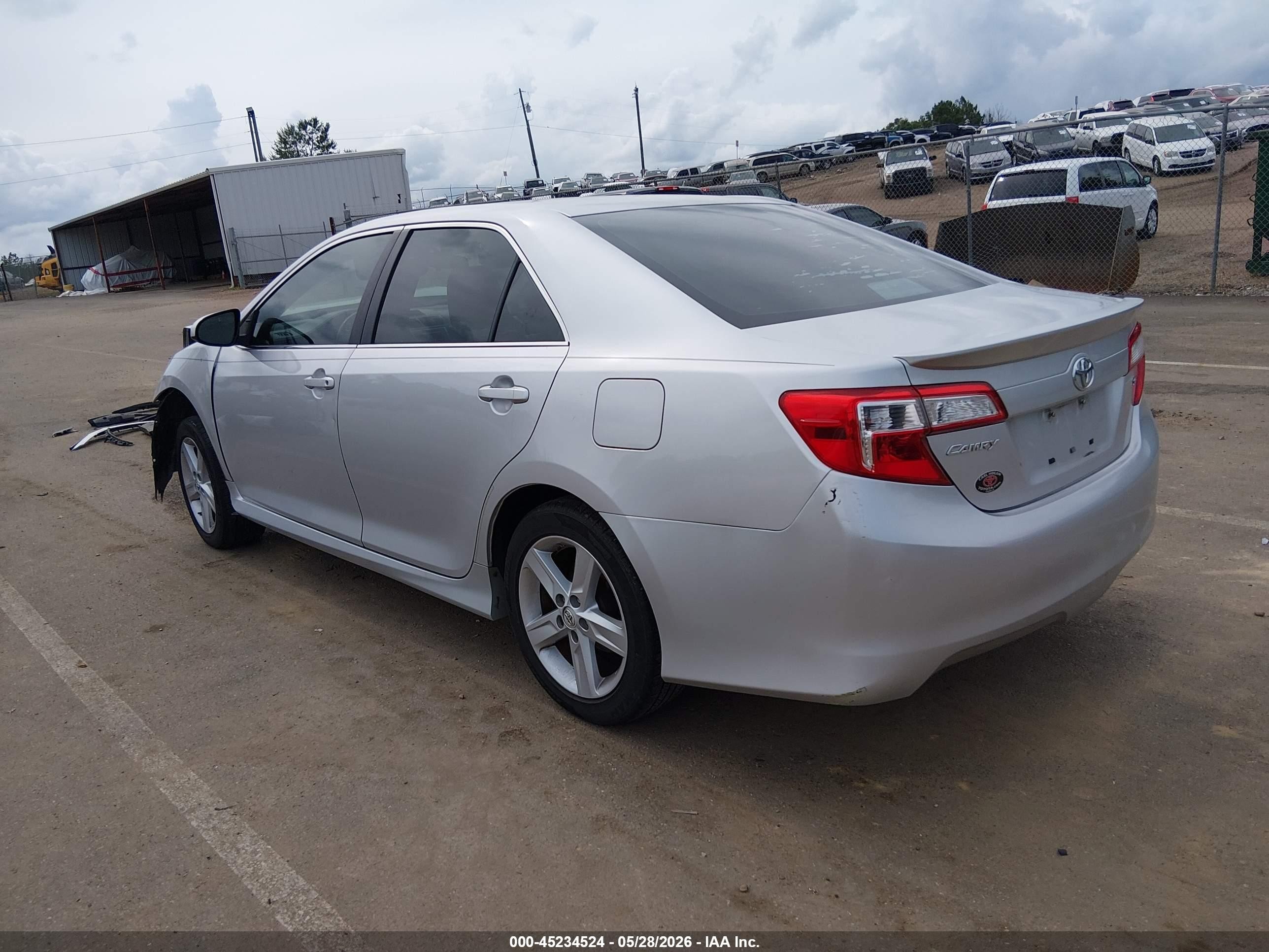 2014 Toyota Camry Se Silver vin: 4T1BF1FKXEU328446