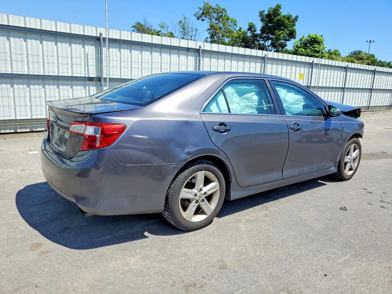 2014 Toyota Camry Se Gray vin: 4T1BF1FKXEU336787