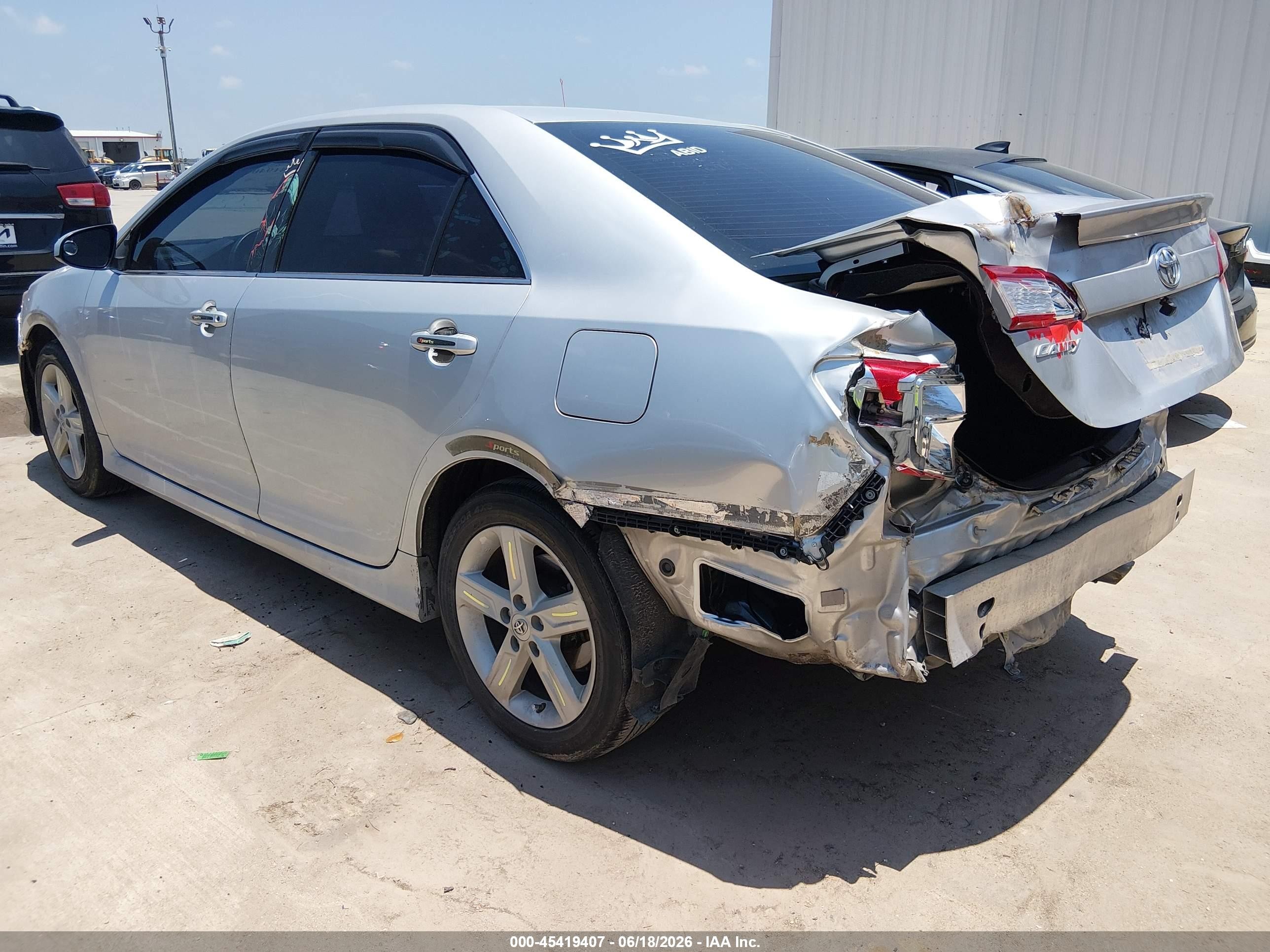 2014 Toyota Camry Se Silver vin: 4T1BF1FKXEU348275