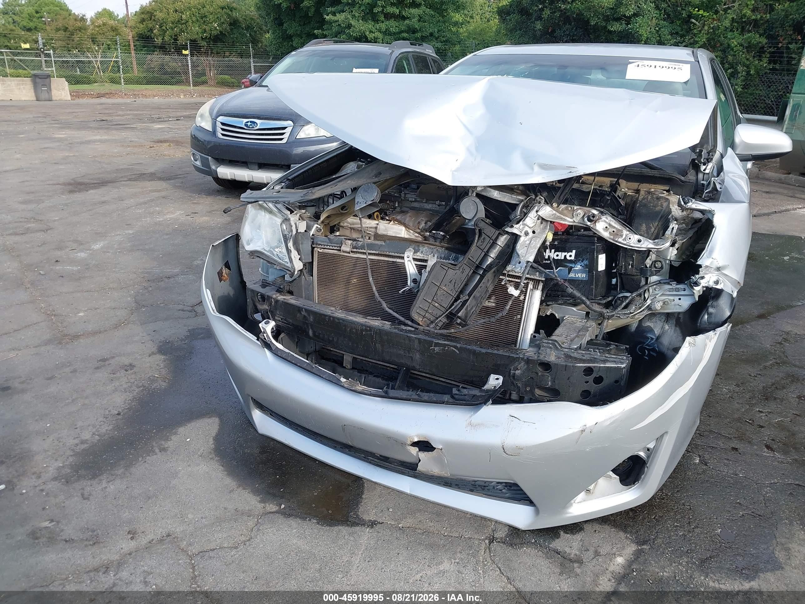 2014 Toyota Camry Le Silver vin: 4T1BF1FKXEU354044