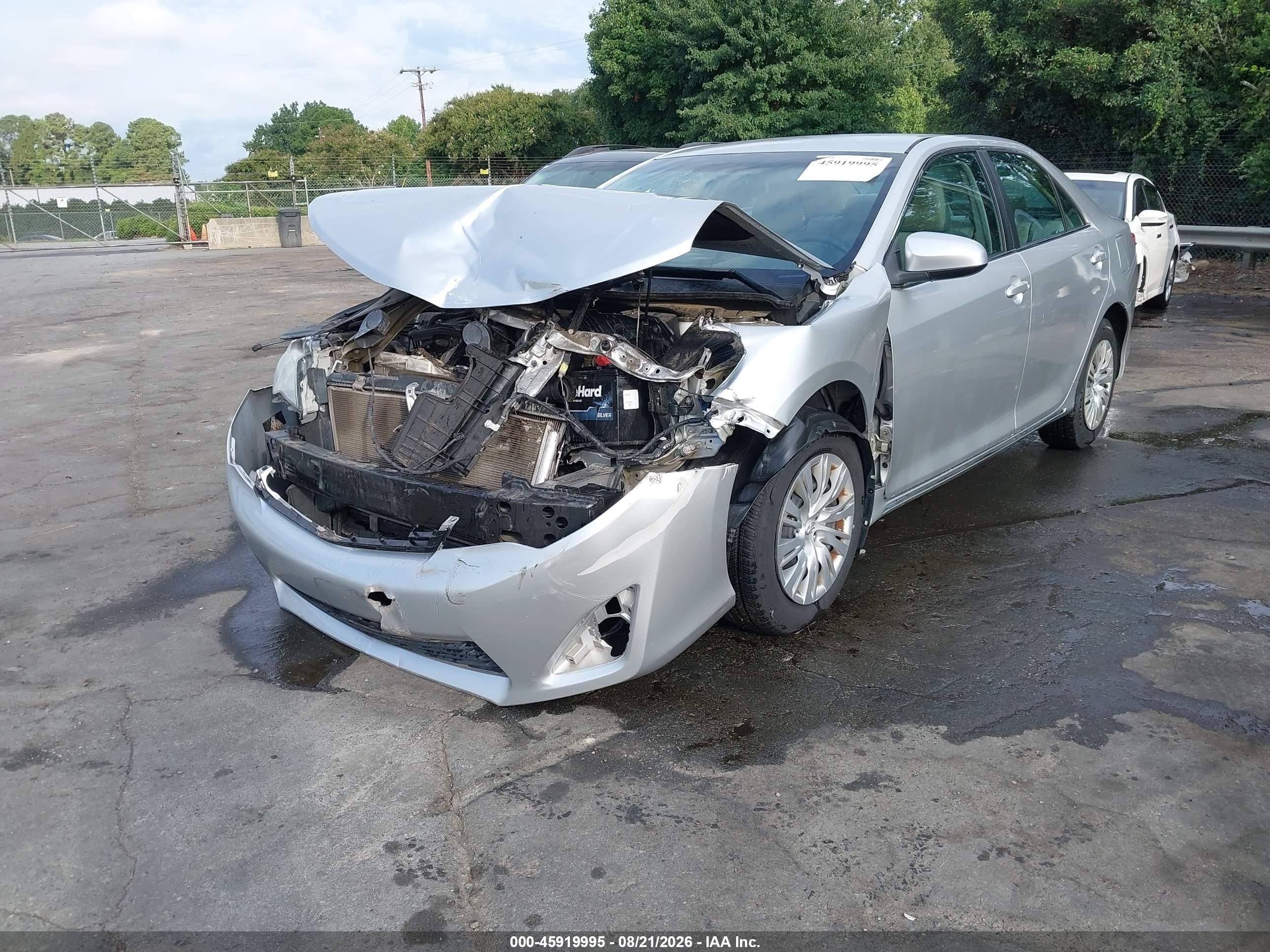 2014 Toyota Camry Le Silver vin: 4T1BF1FKXEU354044