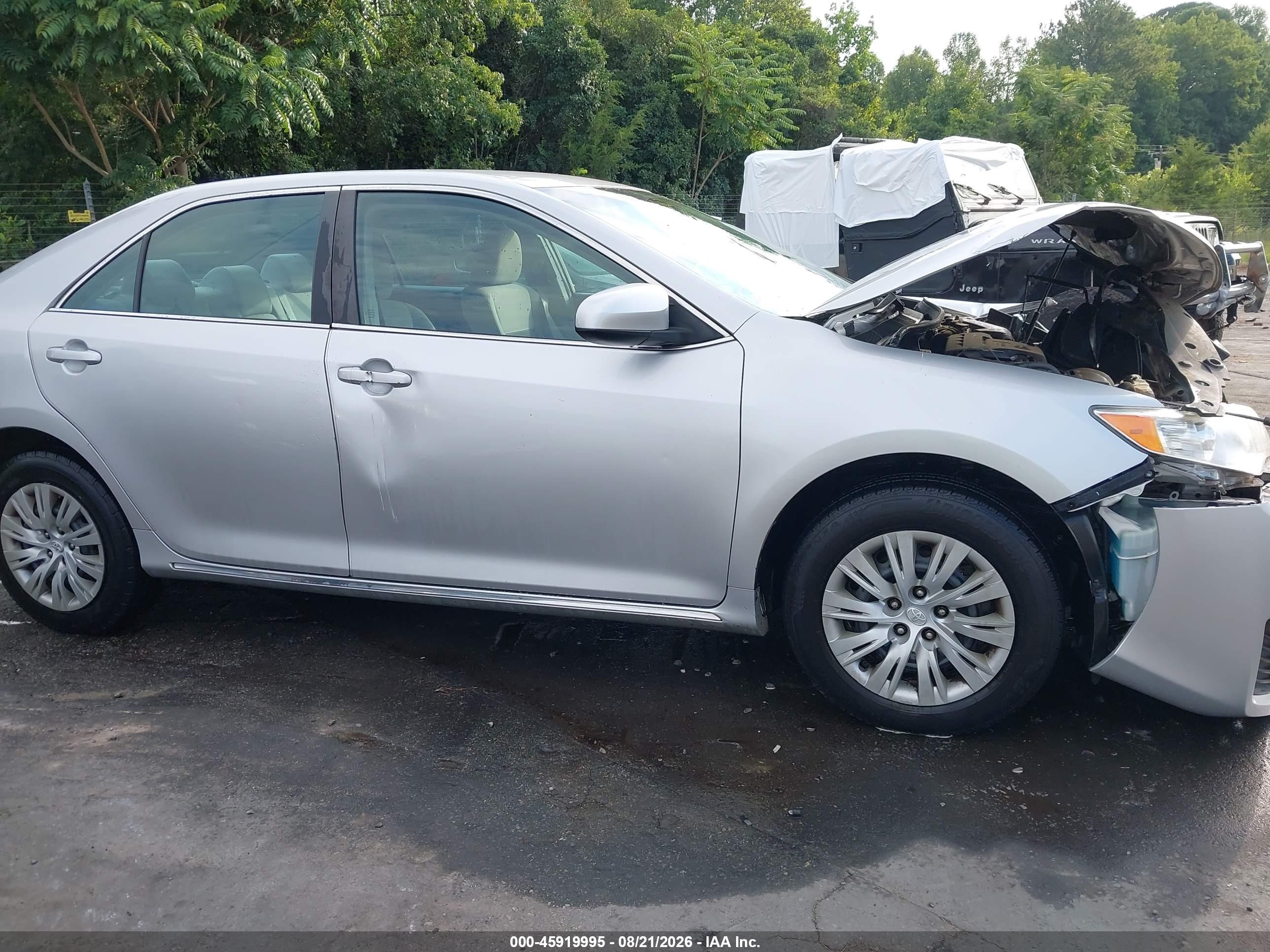 2014 Toyota Camry Le Silver vin: 4T1BF1FKXEU354044