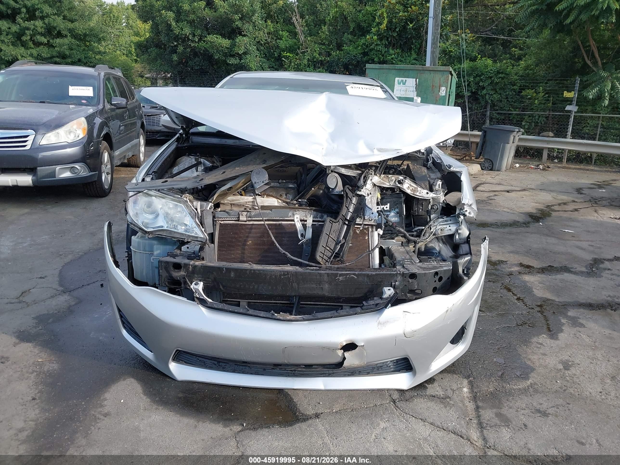 2014 Toyota Camry Le Silver vin: 4T1BF1FKXEU354044