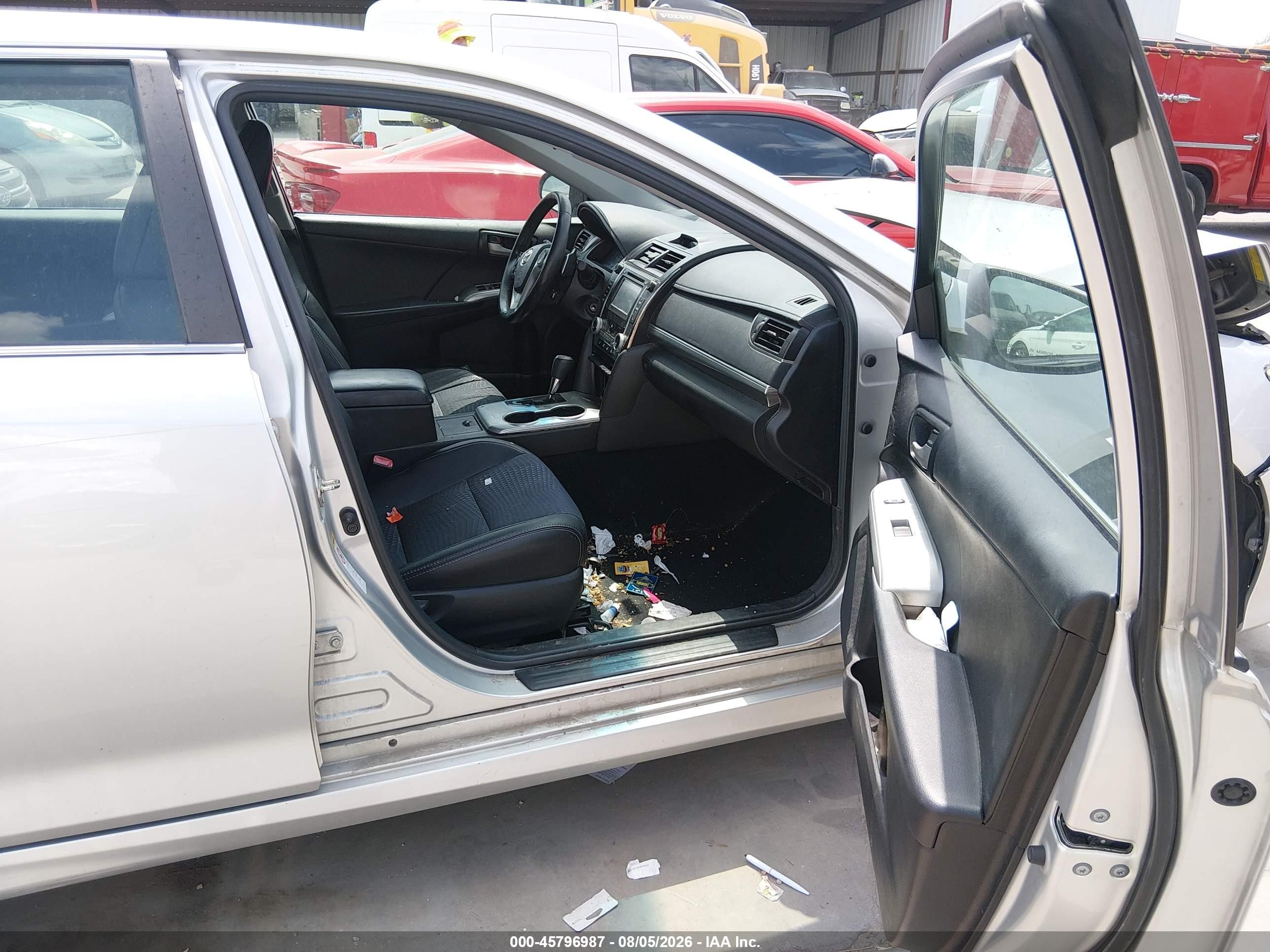 2014 Toyota Camry Se Silver vin: 4T1BF1FKXEU356635