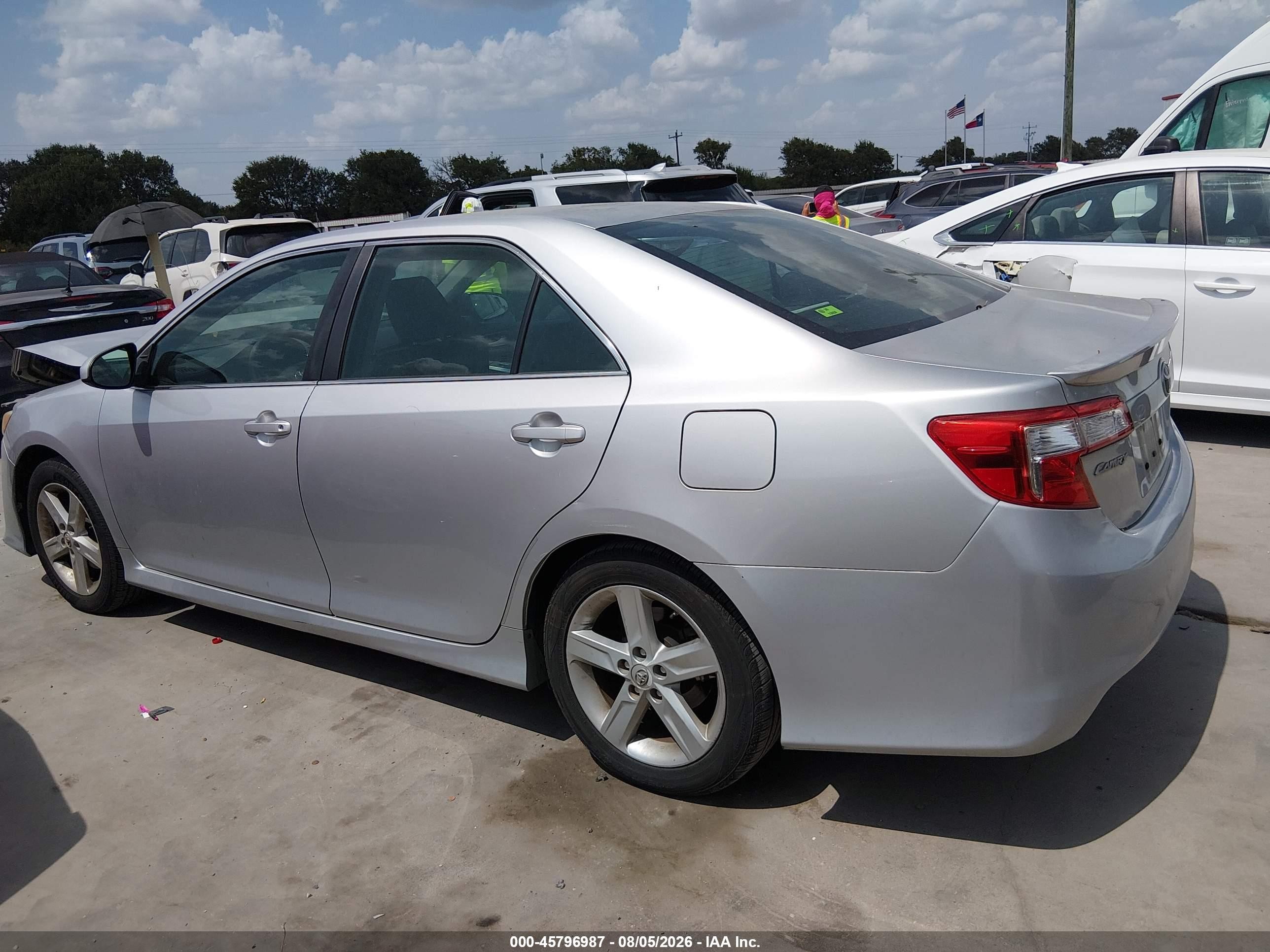 2014 Toyota Camry Se Silver vin: 4T1BF1FKXEU356635