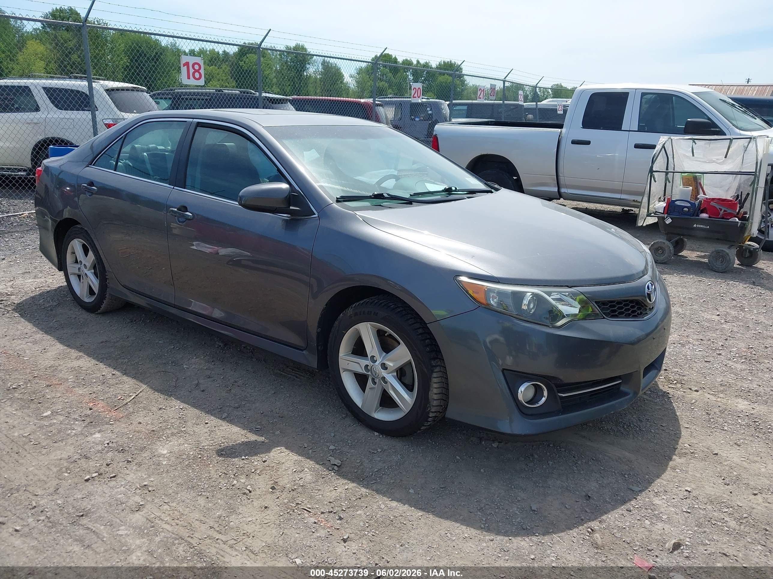2014 Toyota Camry Se Gray vin: 4T1BF1FKXEU375511