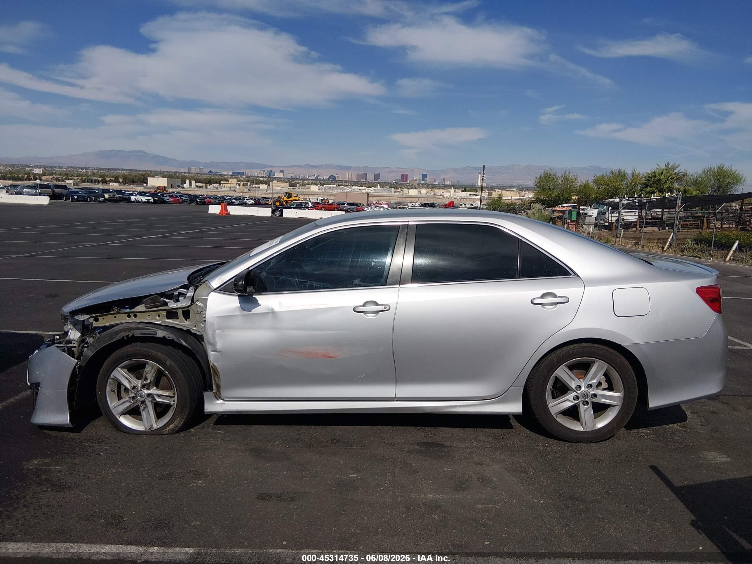 2014 Toyota Camry Se Silver vin: 4T1BF1FKXEU380143