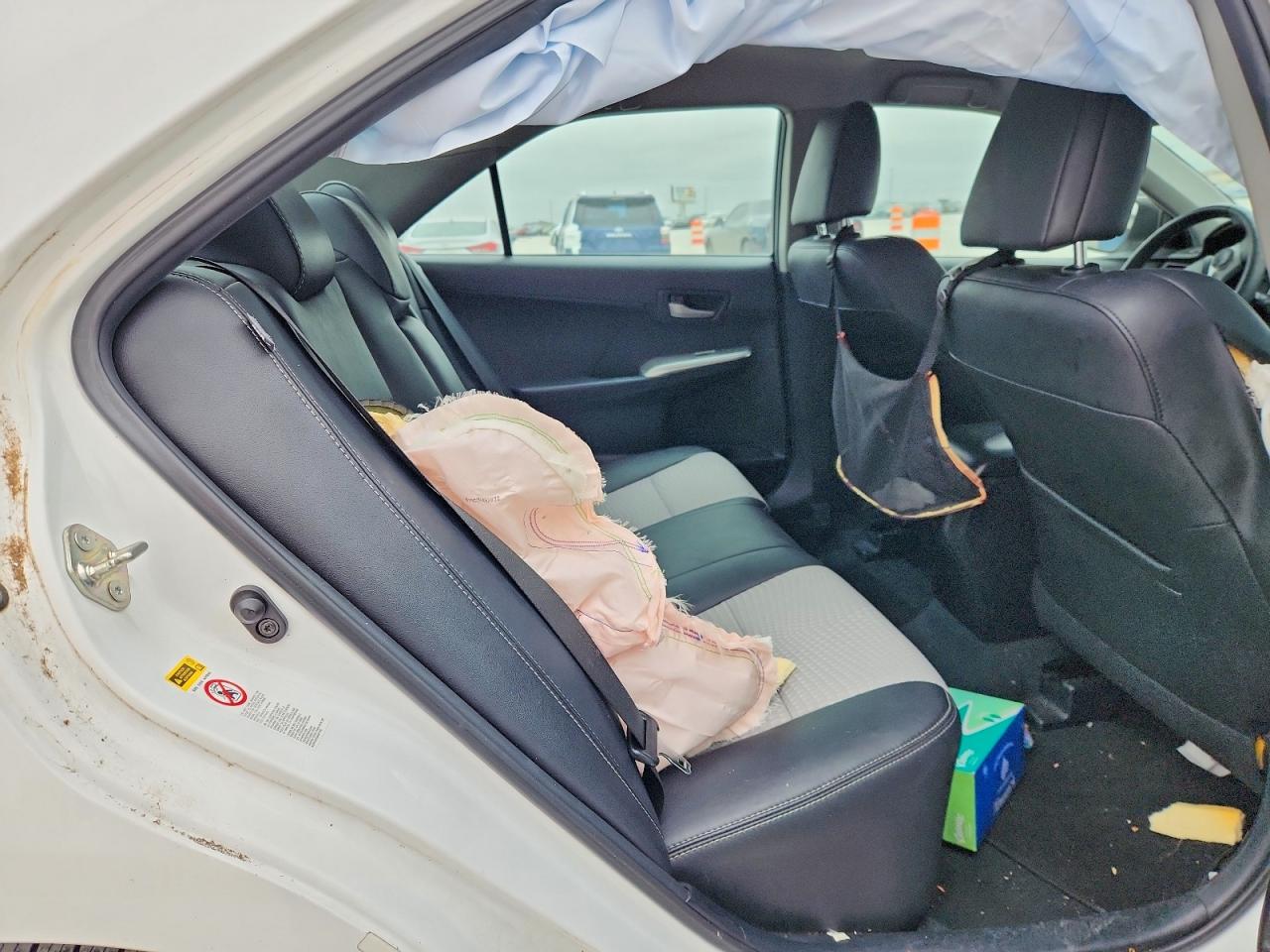 2014 Toyota Camry Se White vin: 4T1BF1FKXEU416087