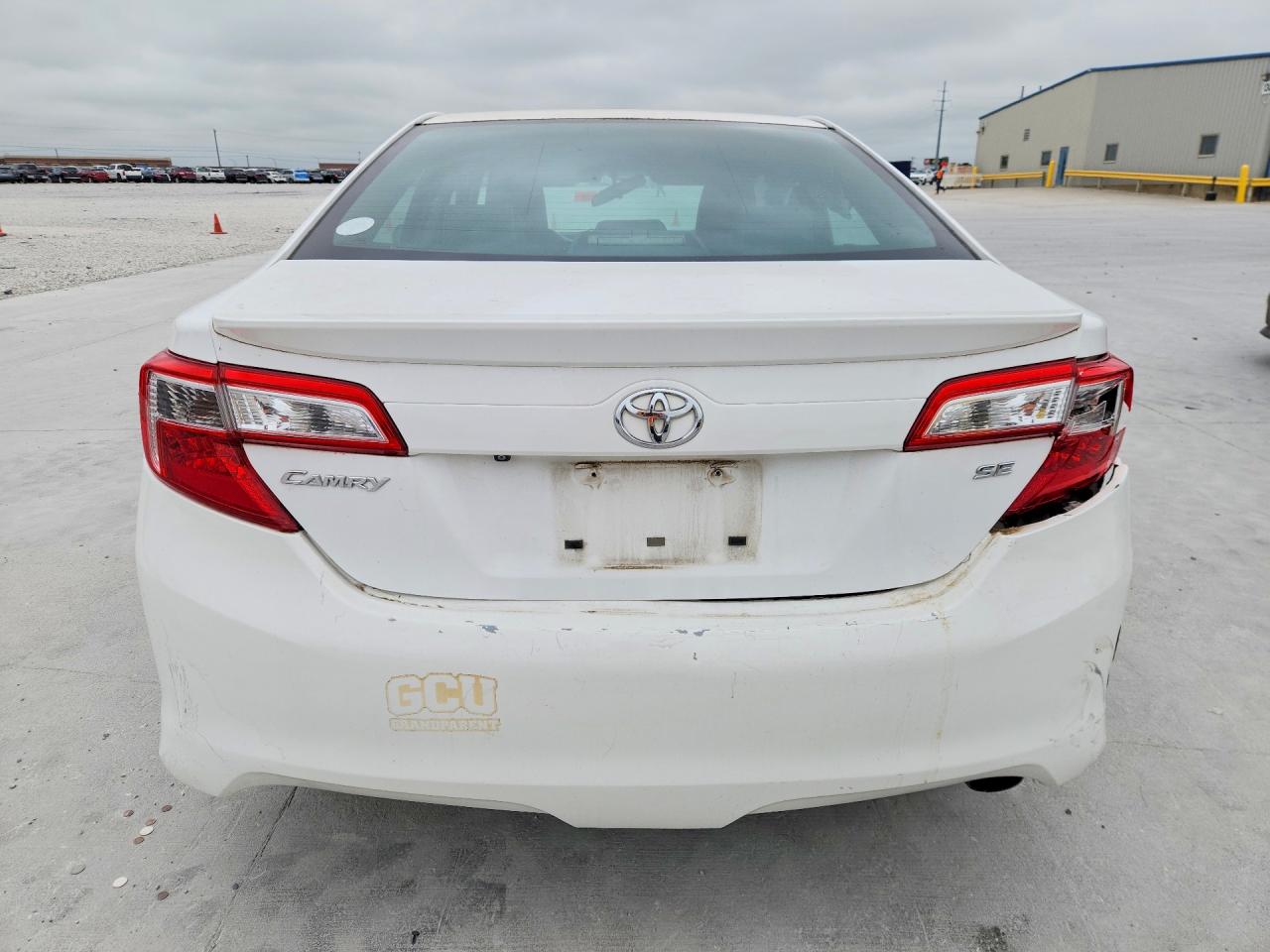 2014 Toyota Camry Se White vin: 4T1BF1FKXEU416087