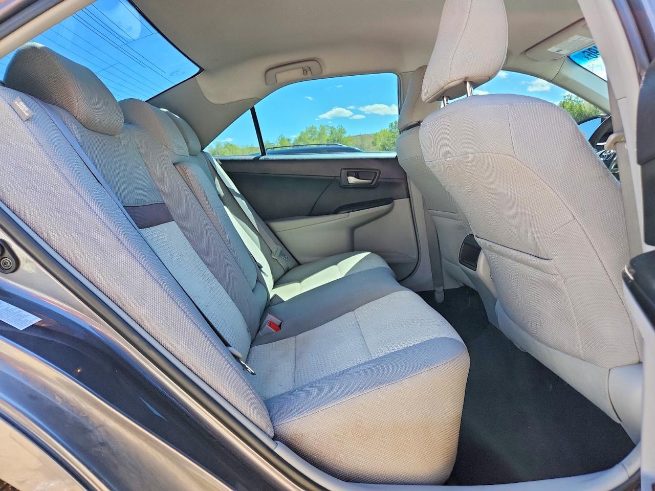 2014 Toyota Camry Le Gray vin: 4T1BF1FKXEU418051