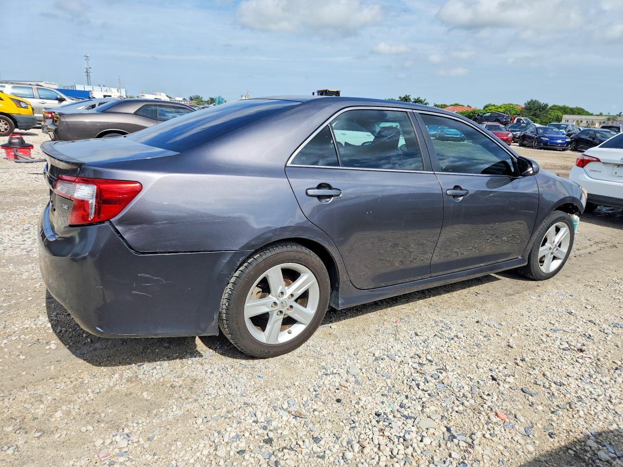 2014 Toyota Camry Se Серый vin: 4T1BF1FKXEU421516