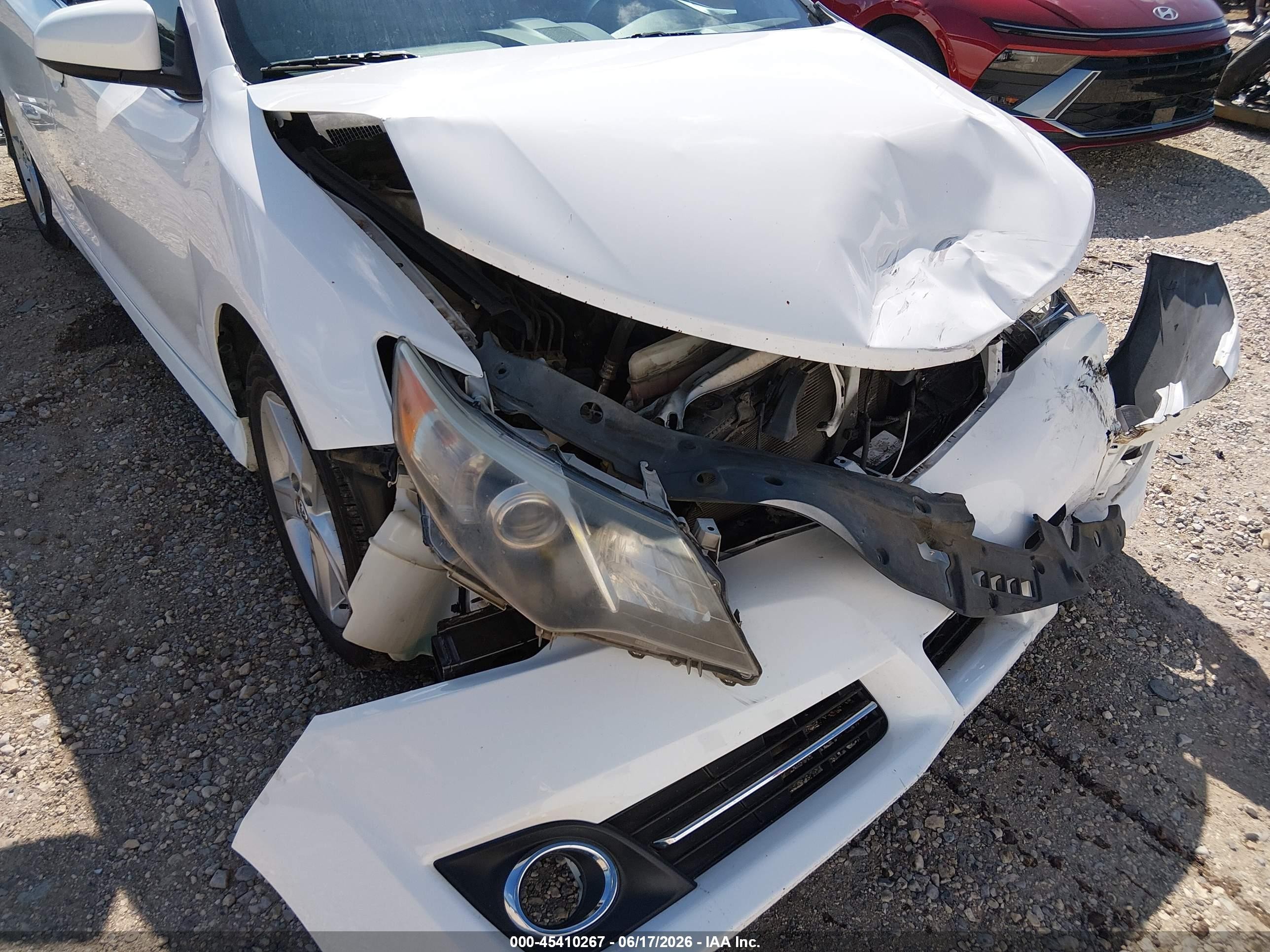 2014 Toyota Camry Se White vin: 4T1BF1FKXEU423699