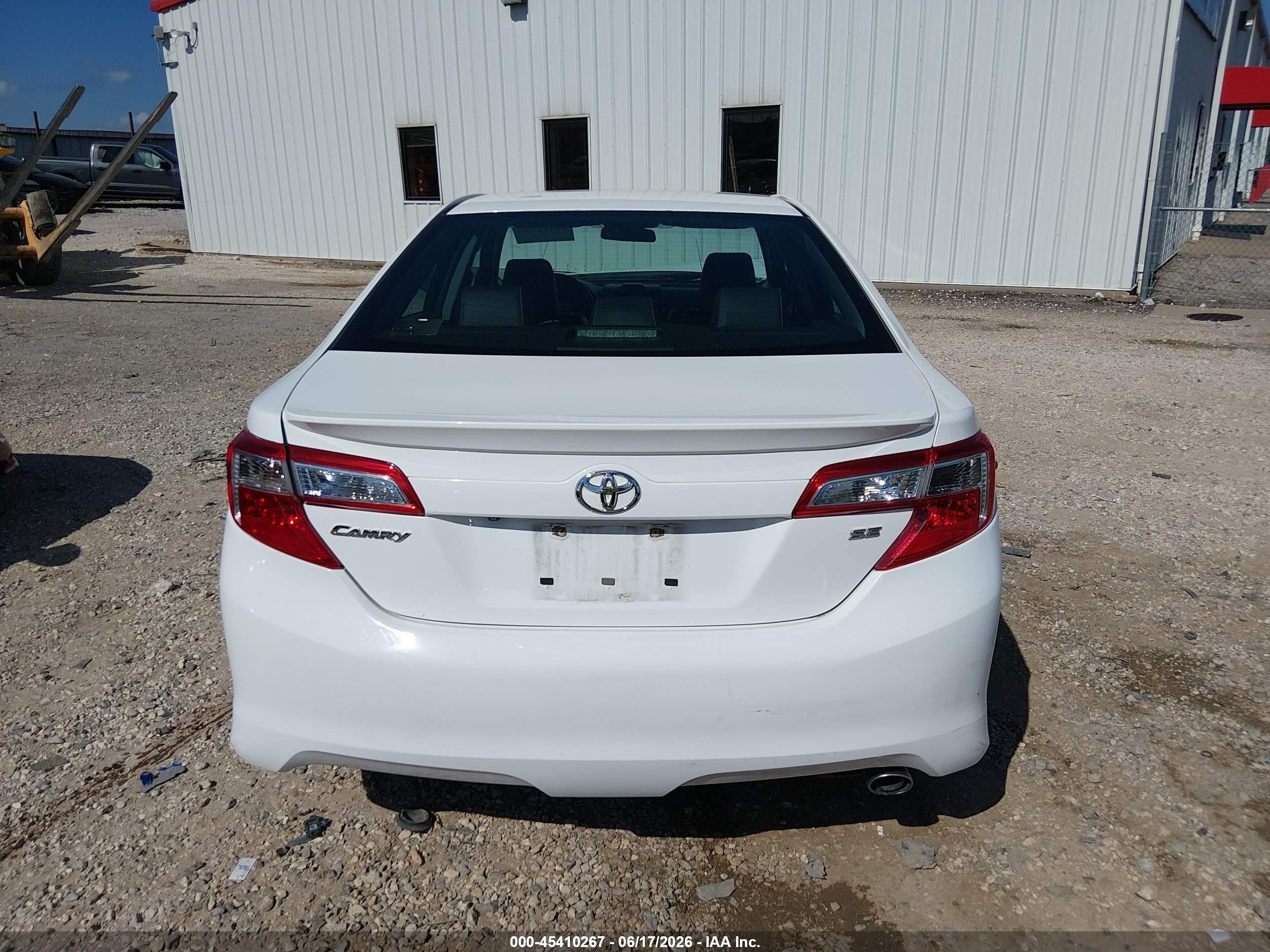 2014 Toyota Camry Se White vin: 4T1BF1FKXEU423699